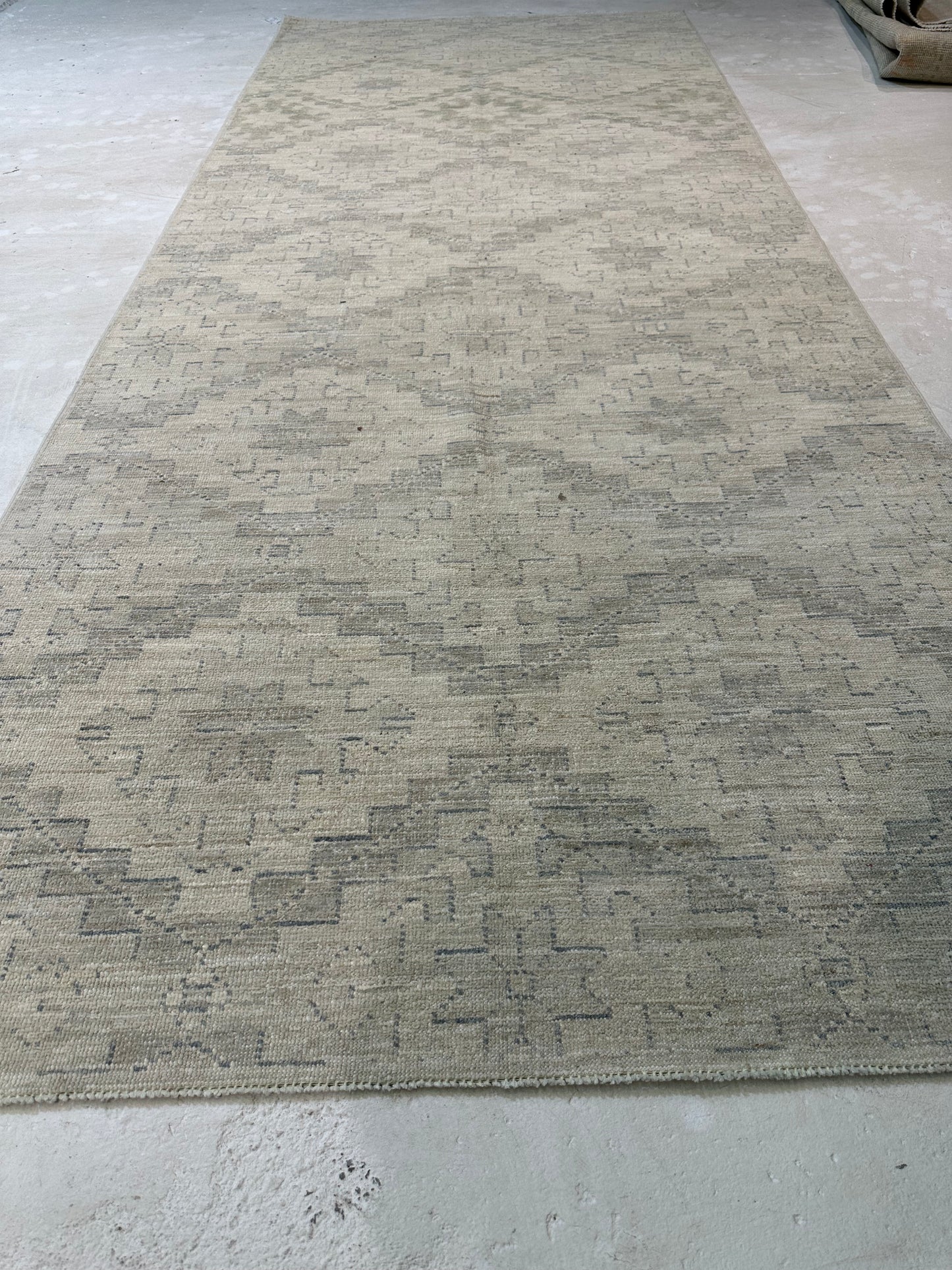 Hand-Knotted Wool Rug Turkish Oushak 4' x 10'2"