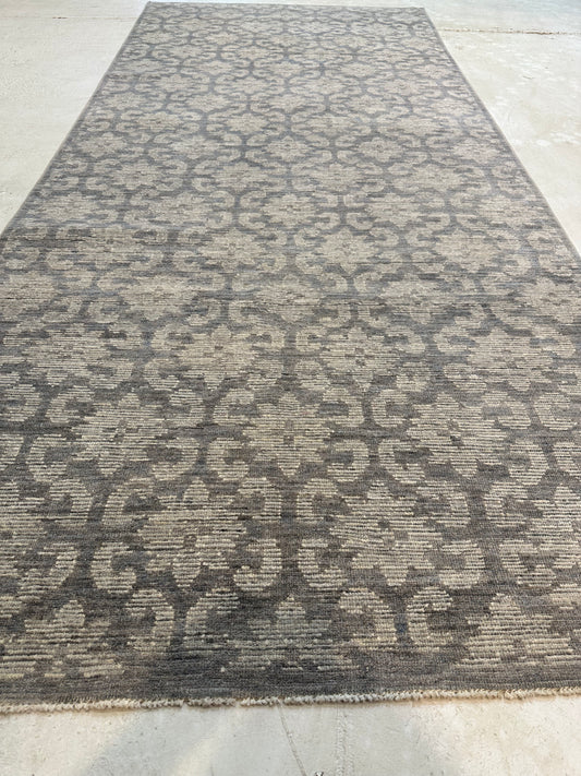 Hand-Knotted Wool Rug Turkish Oushak 4'2" x 9'8"