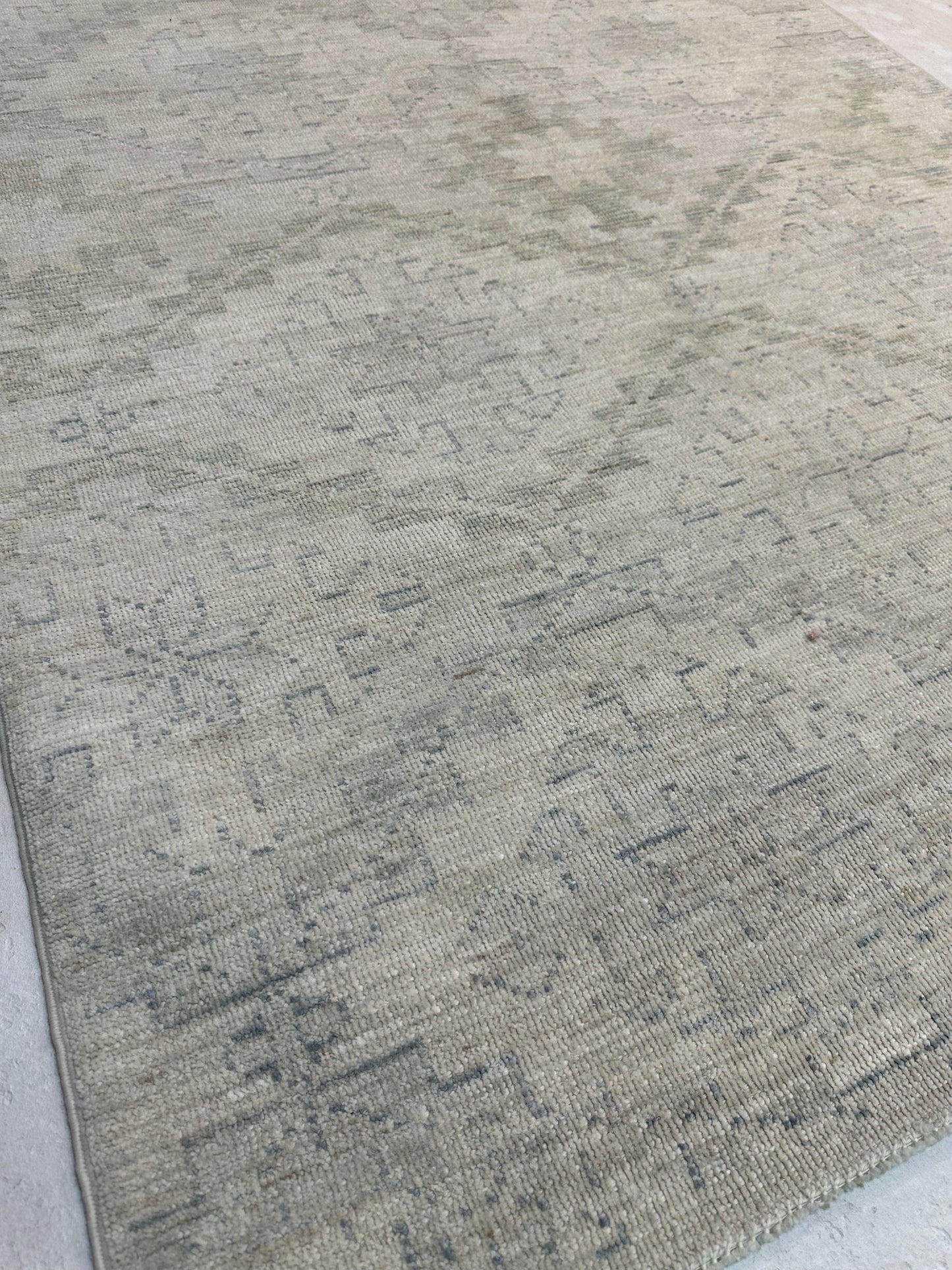 Hand-Knotted Wool Rug Turkish Oushak 4'1" x 10'1"