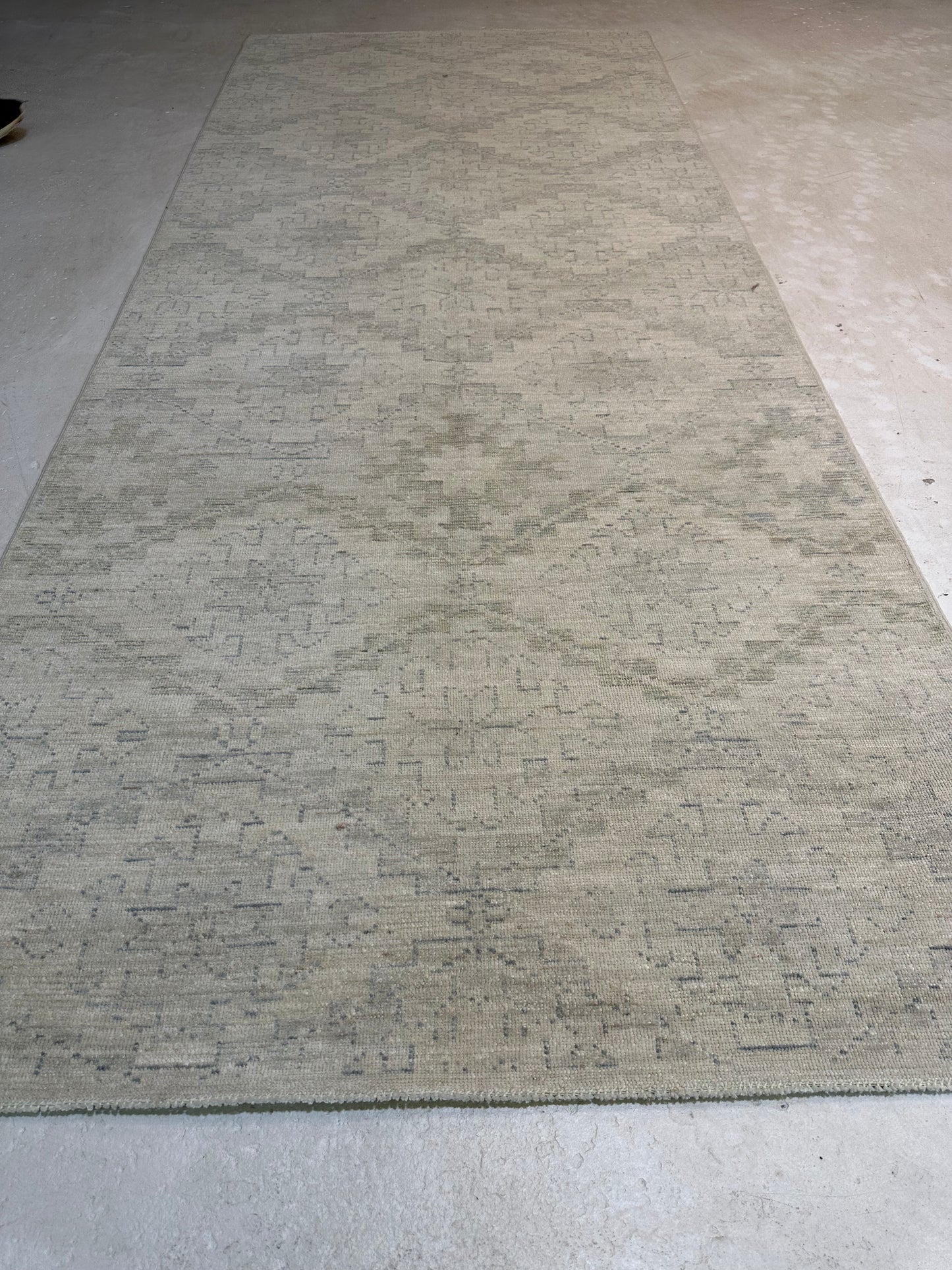 Hand-Knotted Wool Rug Turkish Oushak 4'1" x 10'1"