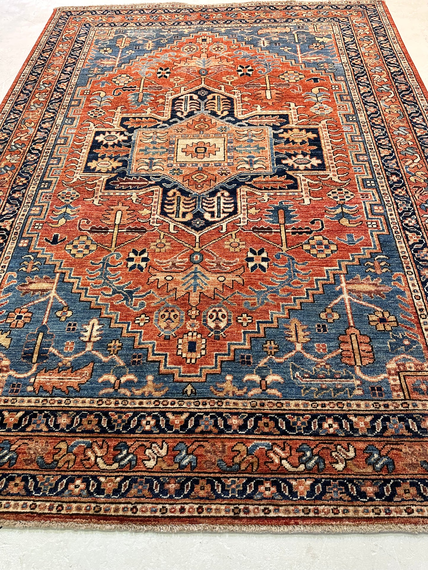 Hand-Knotted Wool Rug Heriz 5' x 6'10"