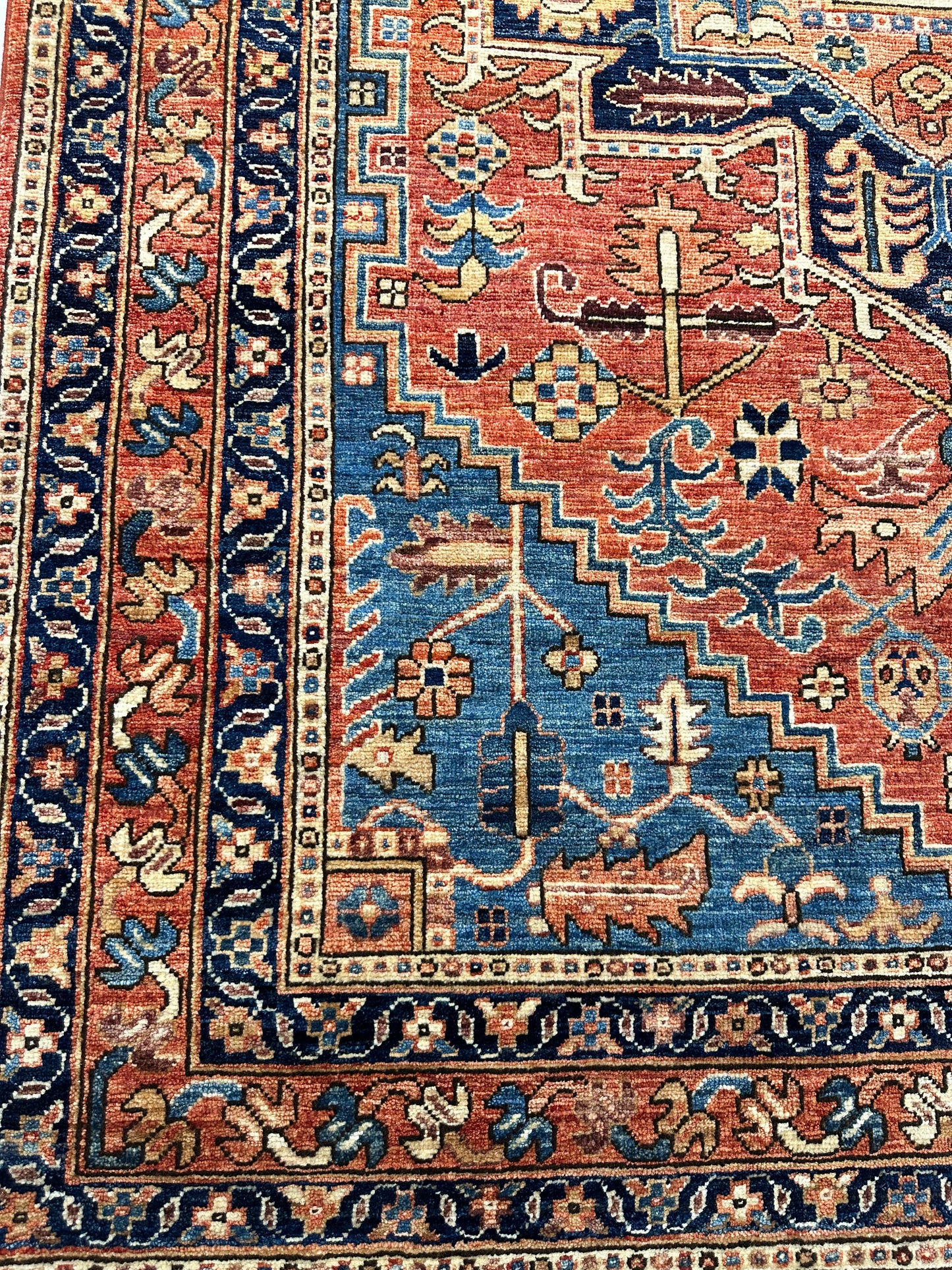 Hand-Knotted Wool Rug Heriz 5' x 6'10"