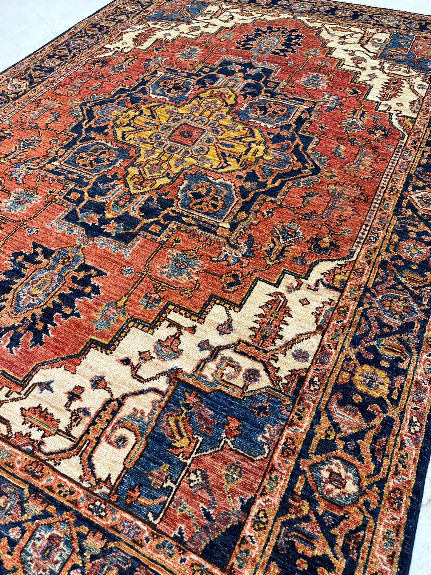 Hand-Knotted Wool Rug Heriz 5'2" x 7'1"
