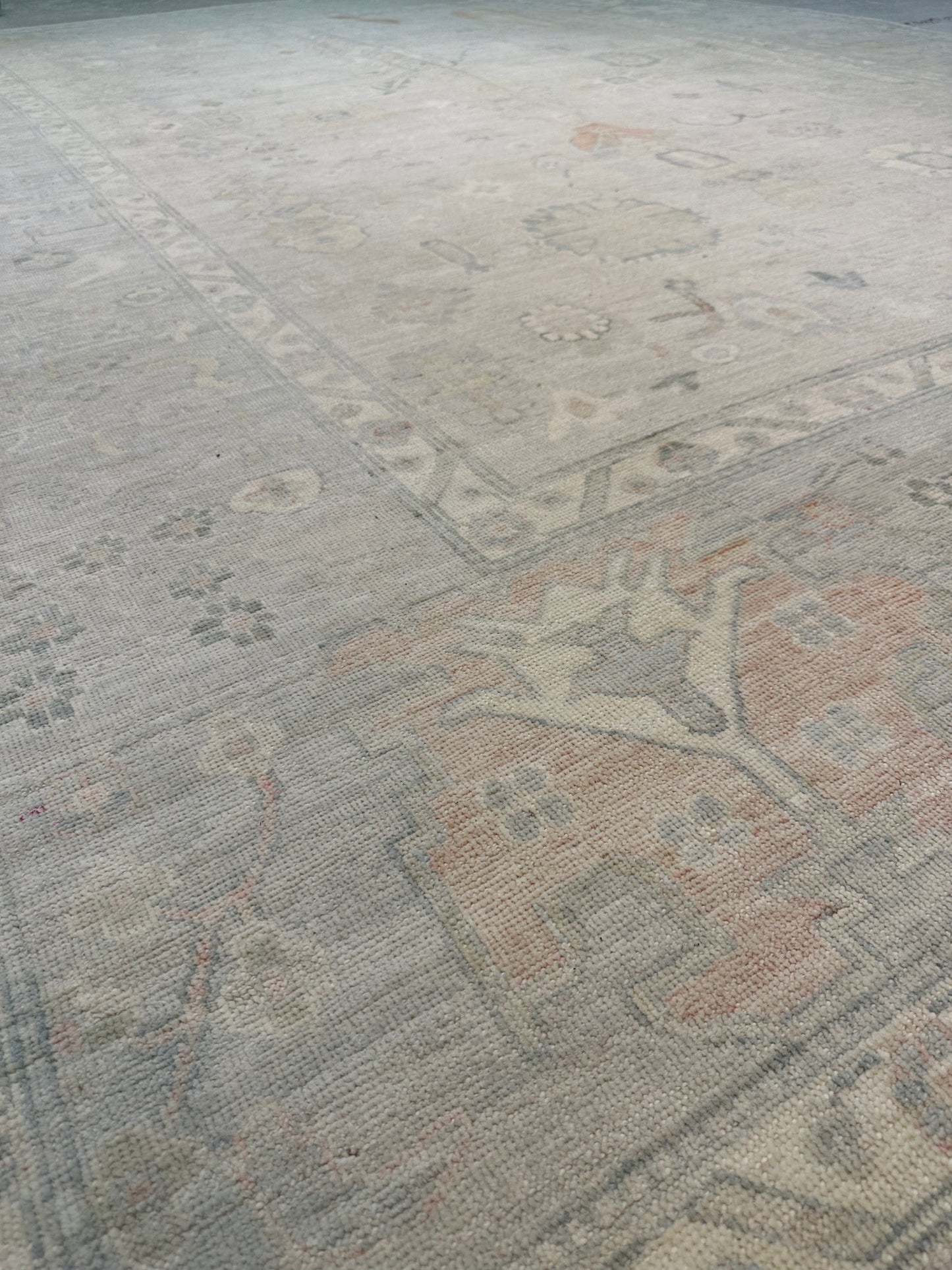 Hand-Knotted Wool Rug Turkish Oushak 9'10" x 13'8"