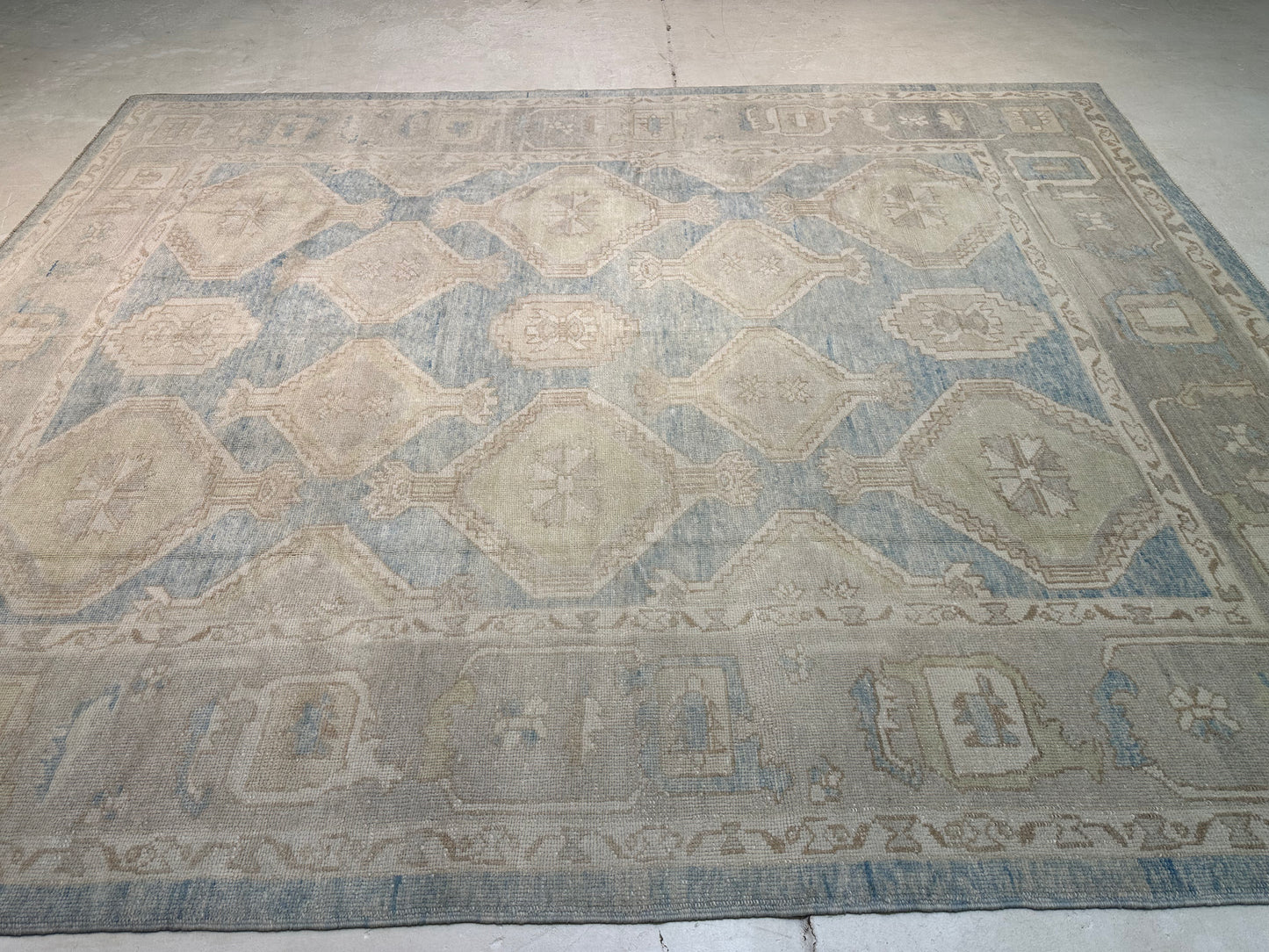 Hand-Knotted Wool Rug Turkish Oushak 9'7" x 11'8"