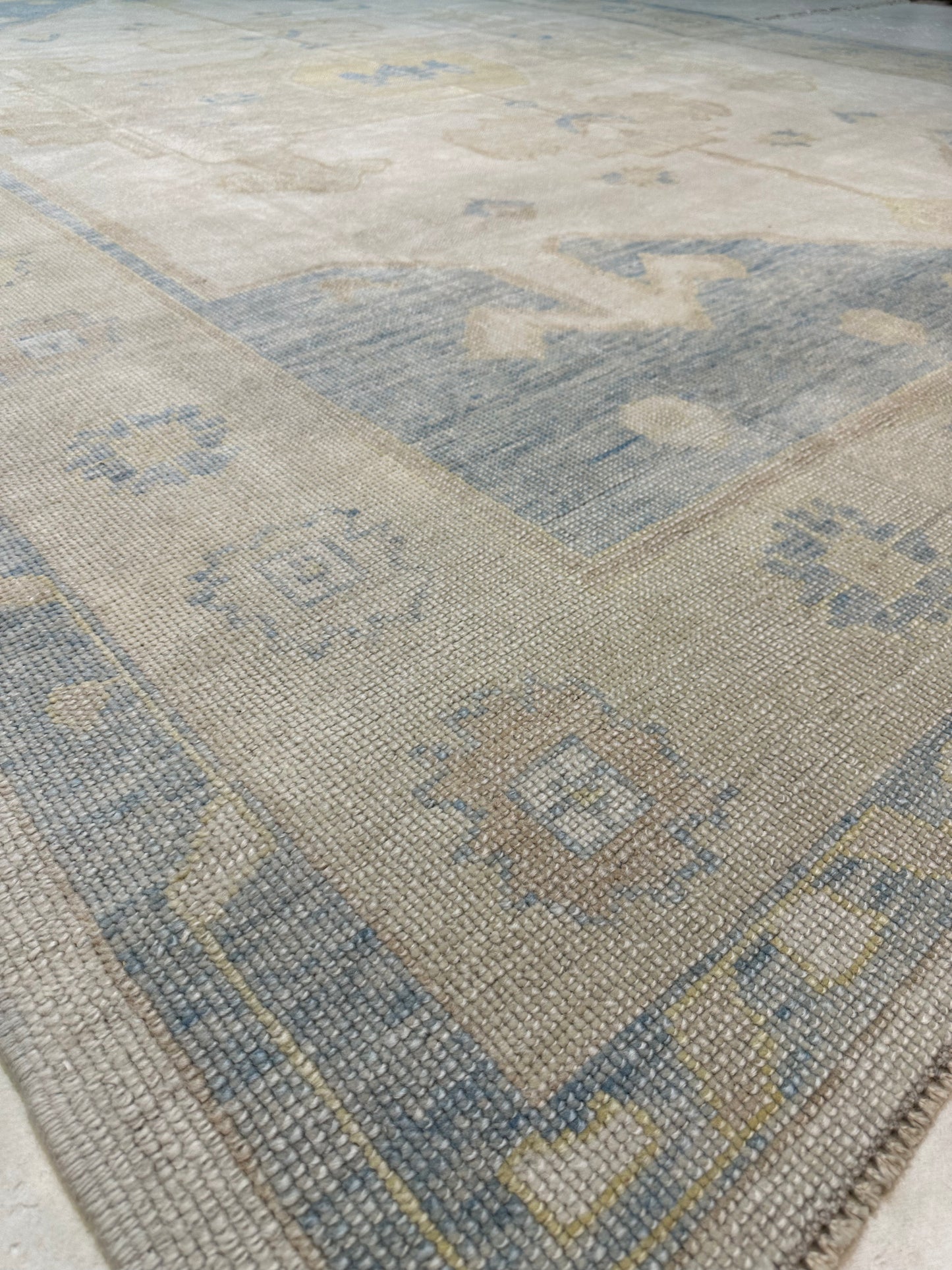 Hand-Knotted Wool Rug Turkish Oushak 9'3" x 11'9"