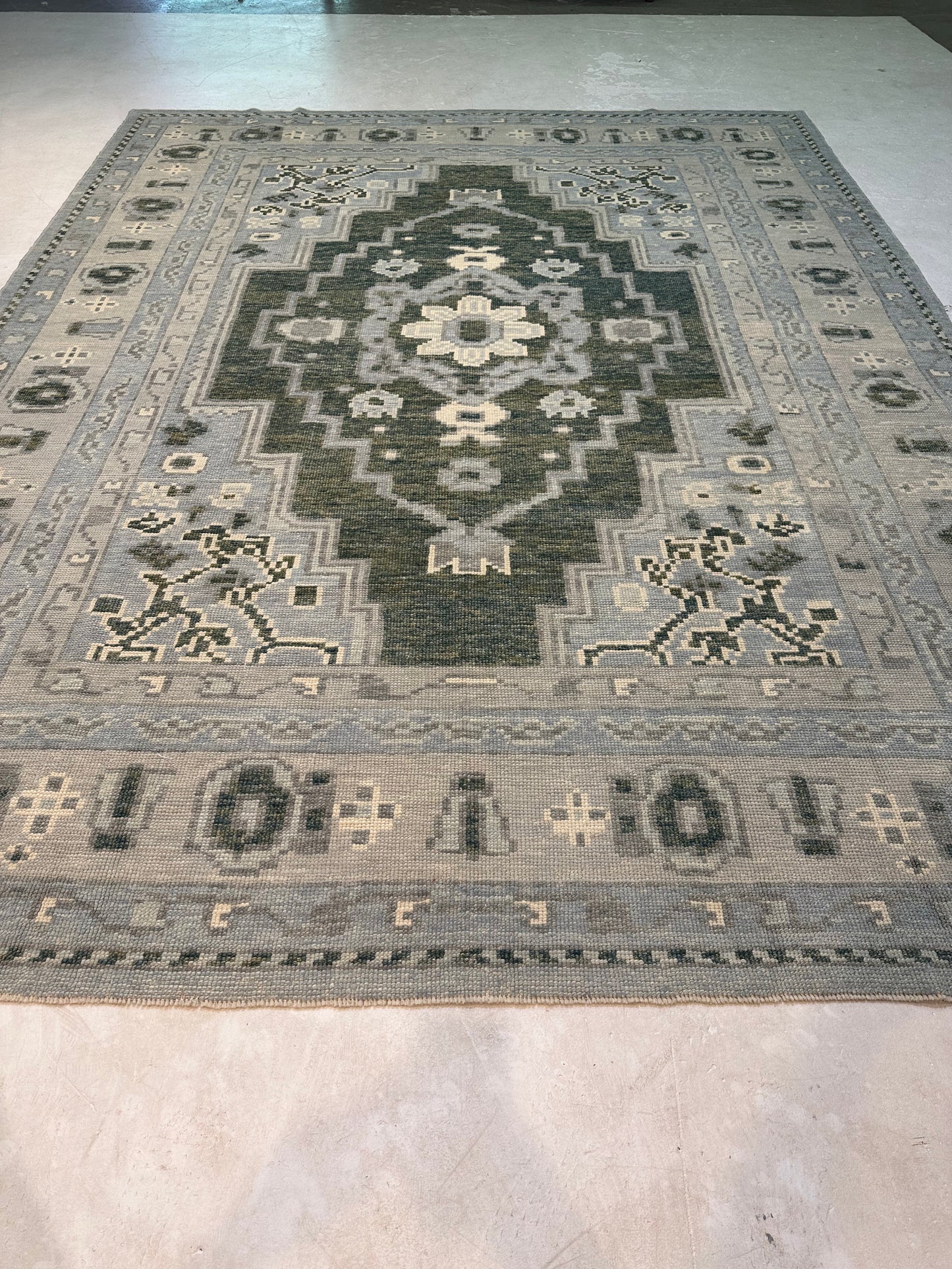Hand-Knotted Wool Rug Turkish Oushak 9'3" x 12'2"