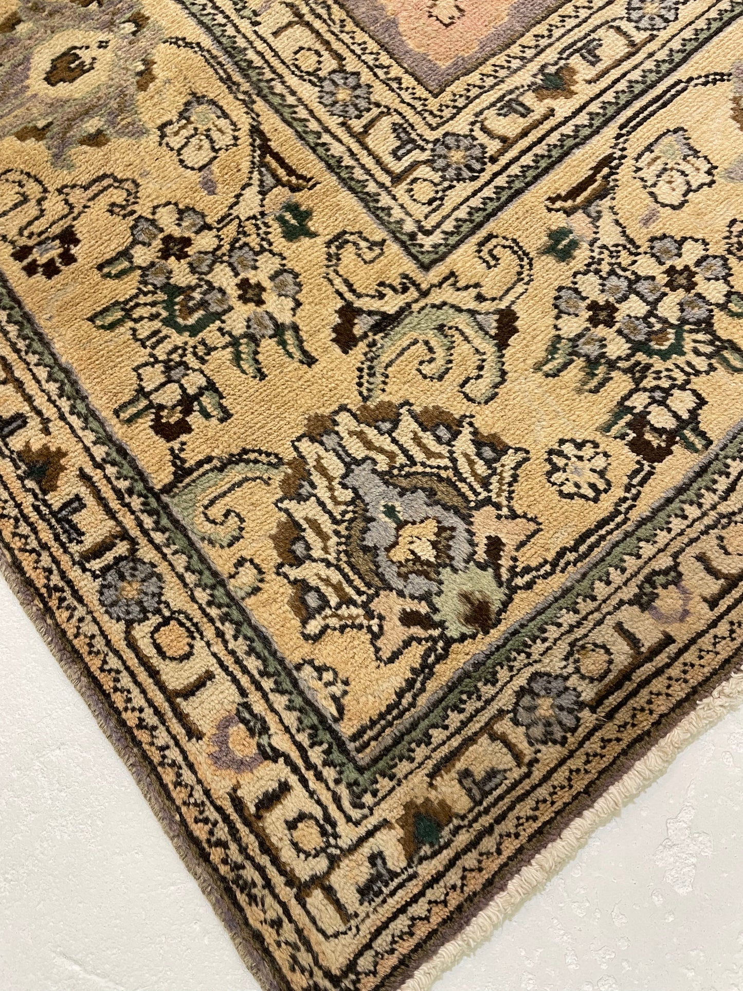 Hand-Knotted Wool Rug Tabriz 9'8" x 12'11"