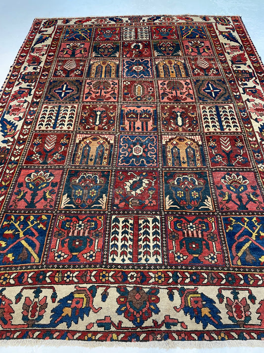 Hand-Knotted Wool Area Rug Bakhtiari Garden of Eden 6'11" x 9'5"
