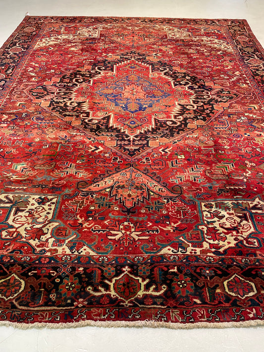 Hand-Knotted Wool Area Rug Heriz 10' x 12'7"