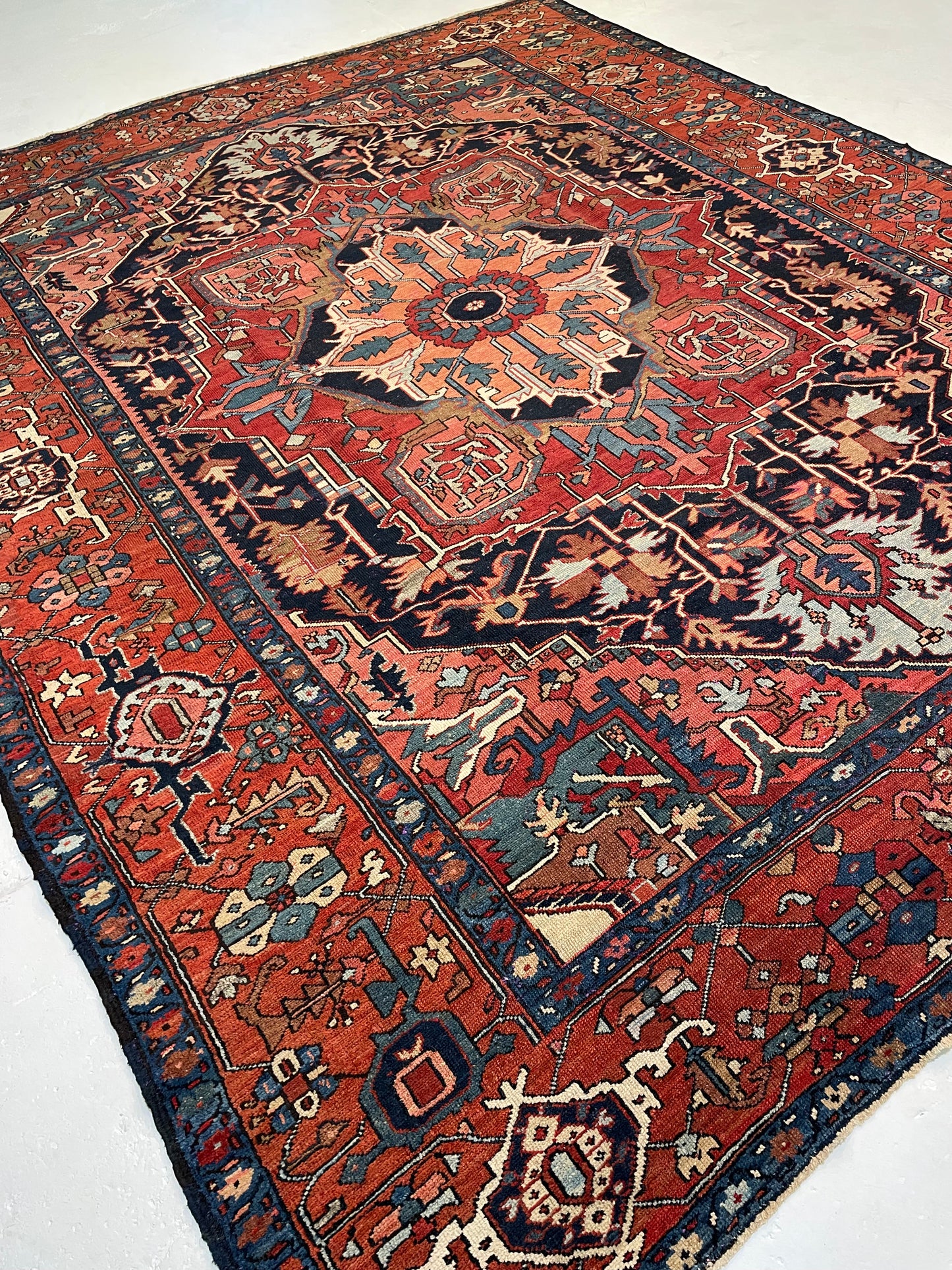Antique Hand-Knotted Wool Area Rug Serapi 8'9" x 11'