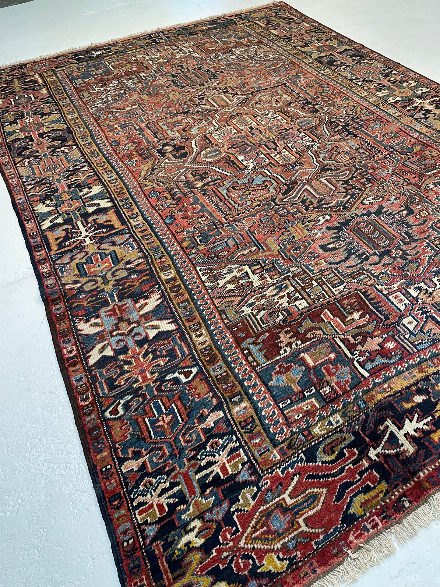 Antique Hand-Knotted Wool Area Rug Heriz Serapi 7'11" x 11'11"