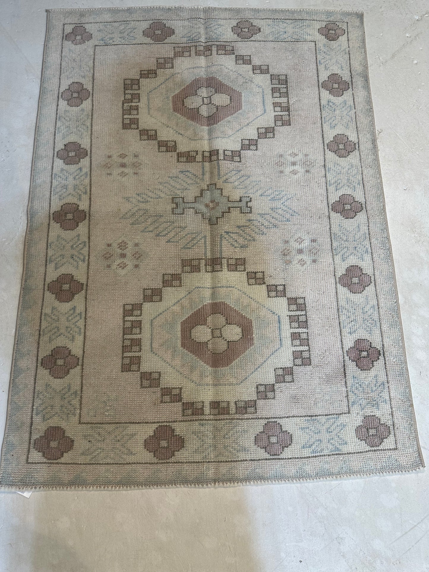 Hand-Knotted Wool Rug Turkish Oushak 3'1" x 4'3"
