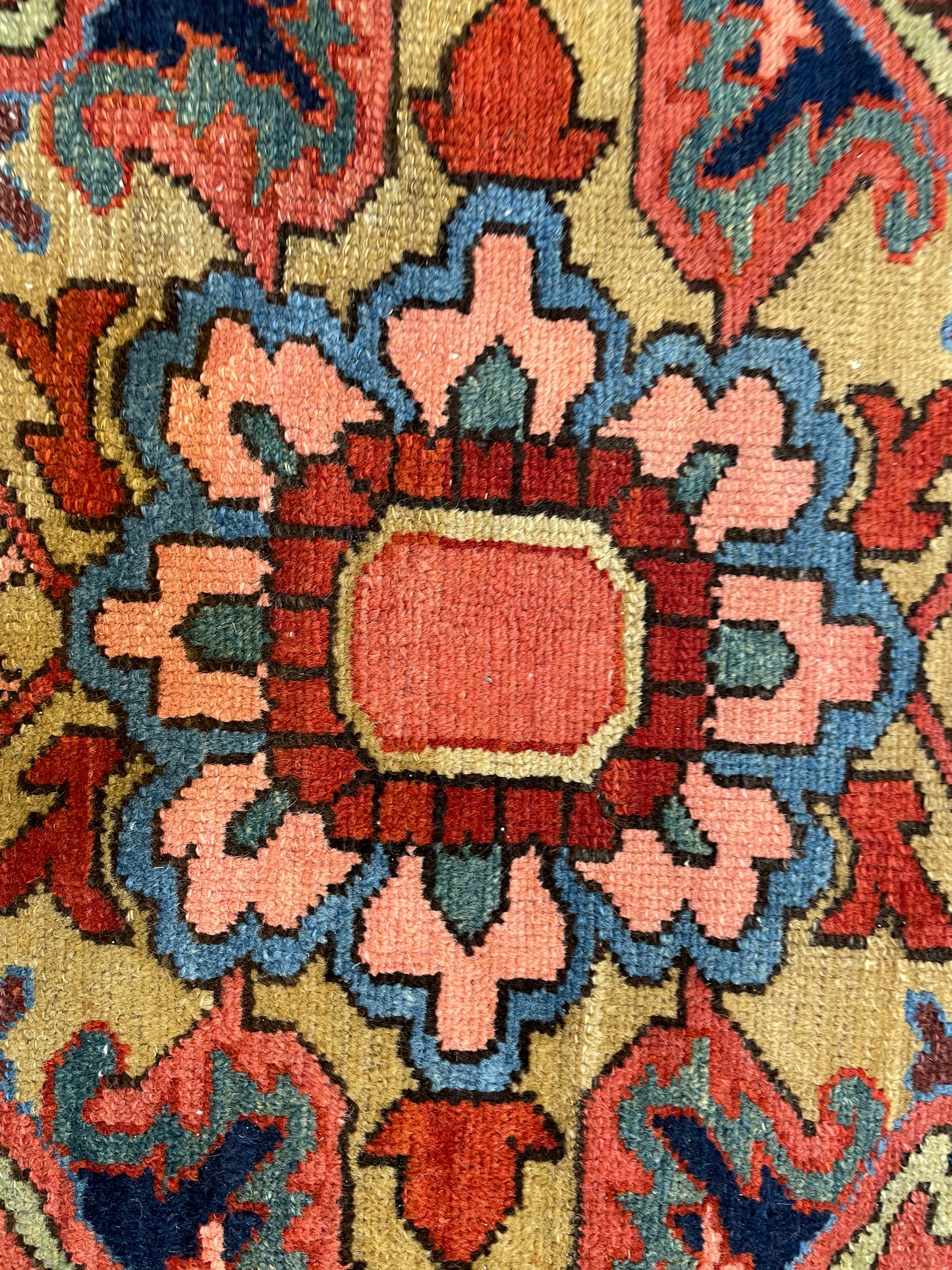 Antique Hand-Knotted Wool Area Rug Serapi 8'7" x 11'10"