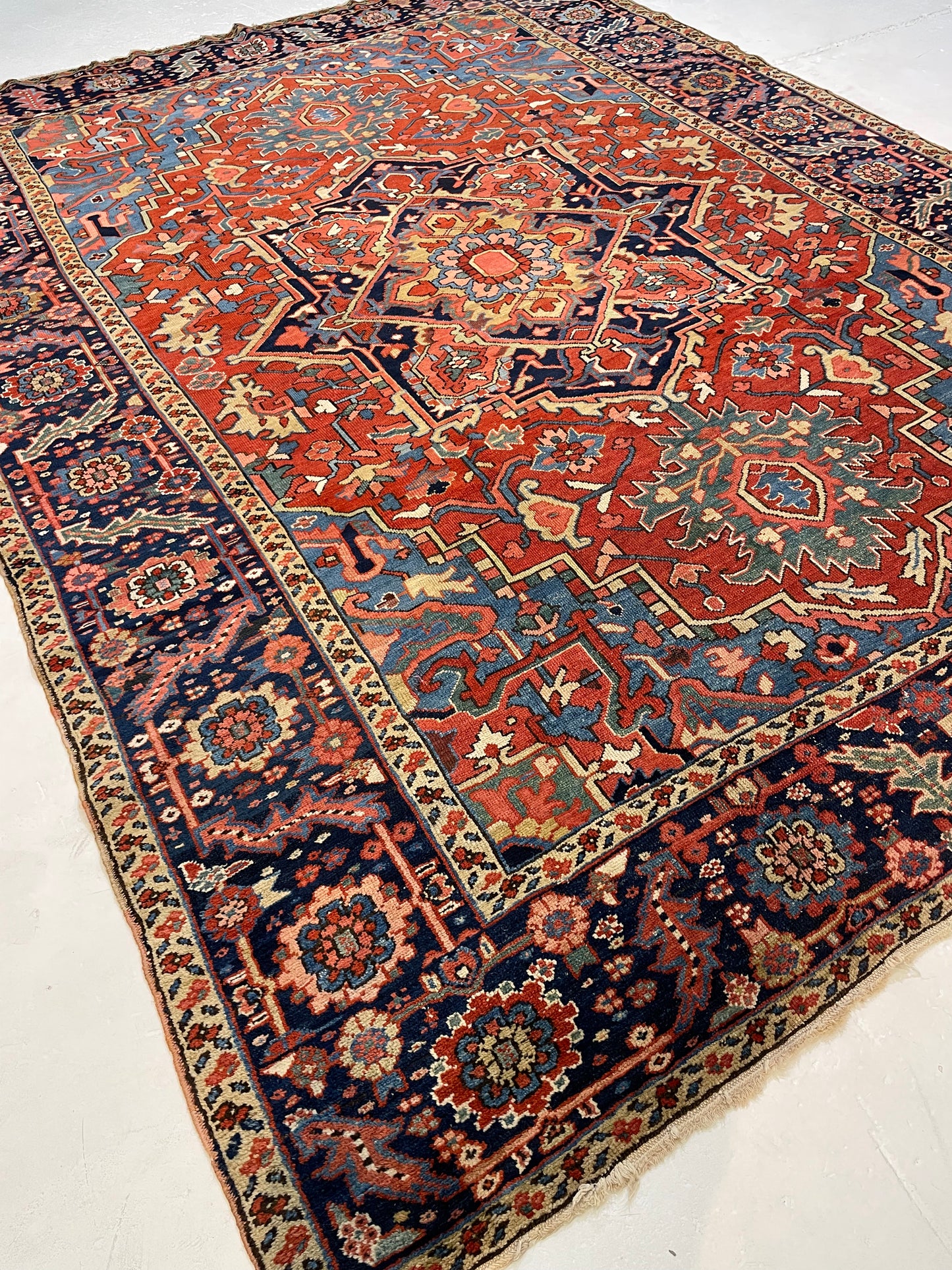 Antique Hand-Knotted Wool Area Rug Serapi 8'7" x 11'10"