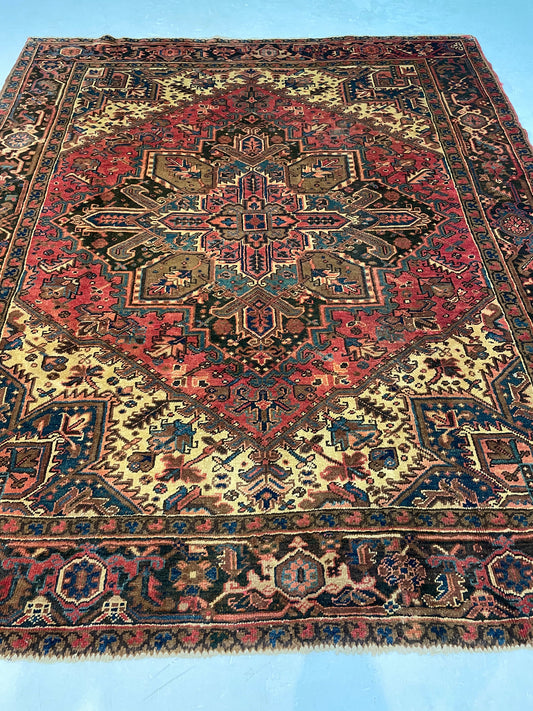 Hand-Knotted Wool Area Rug Heriz 7'1" x 8'5"