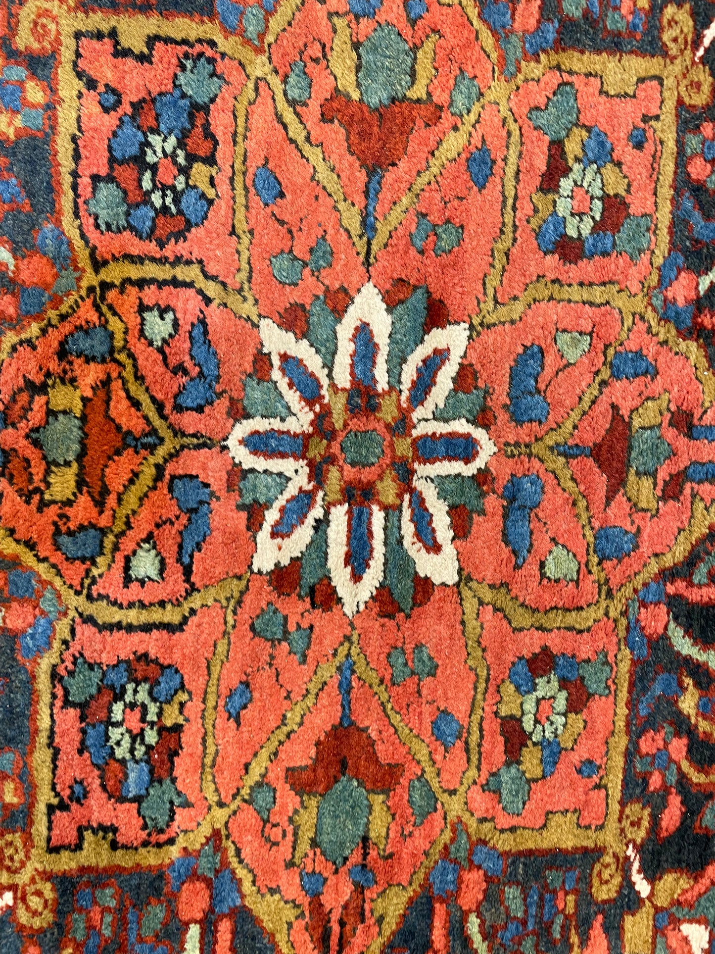 Antique Hand-Knotted Wool Area Rug Heriz Serapi 7'10" x 9'11"