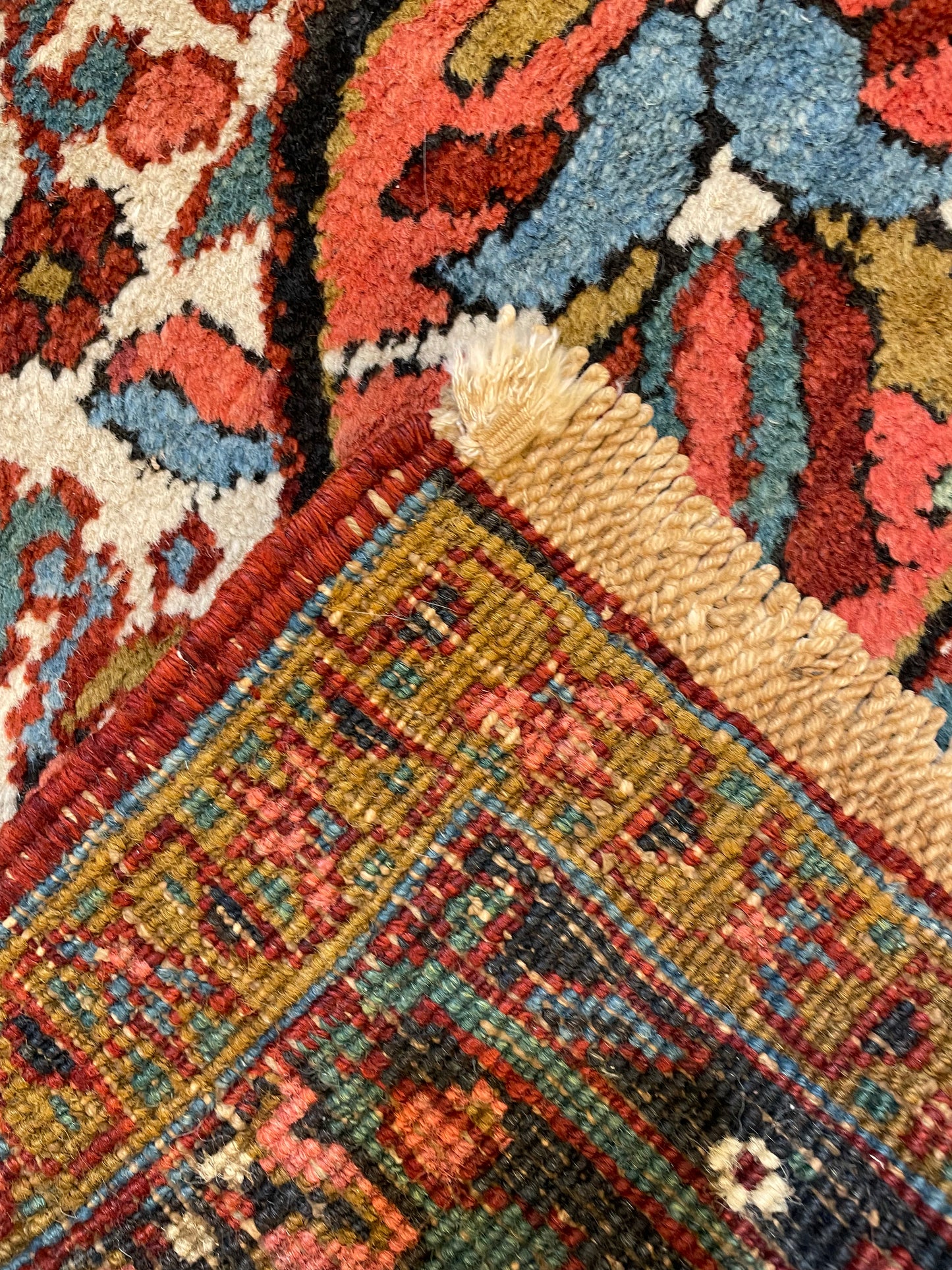 Antique Hand-Knotted Wool Area Rug Heriz Serapi 7'10" x 9'11"