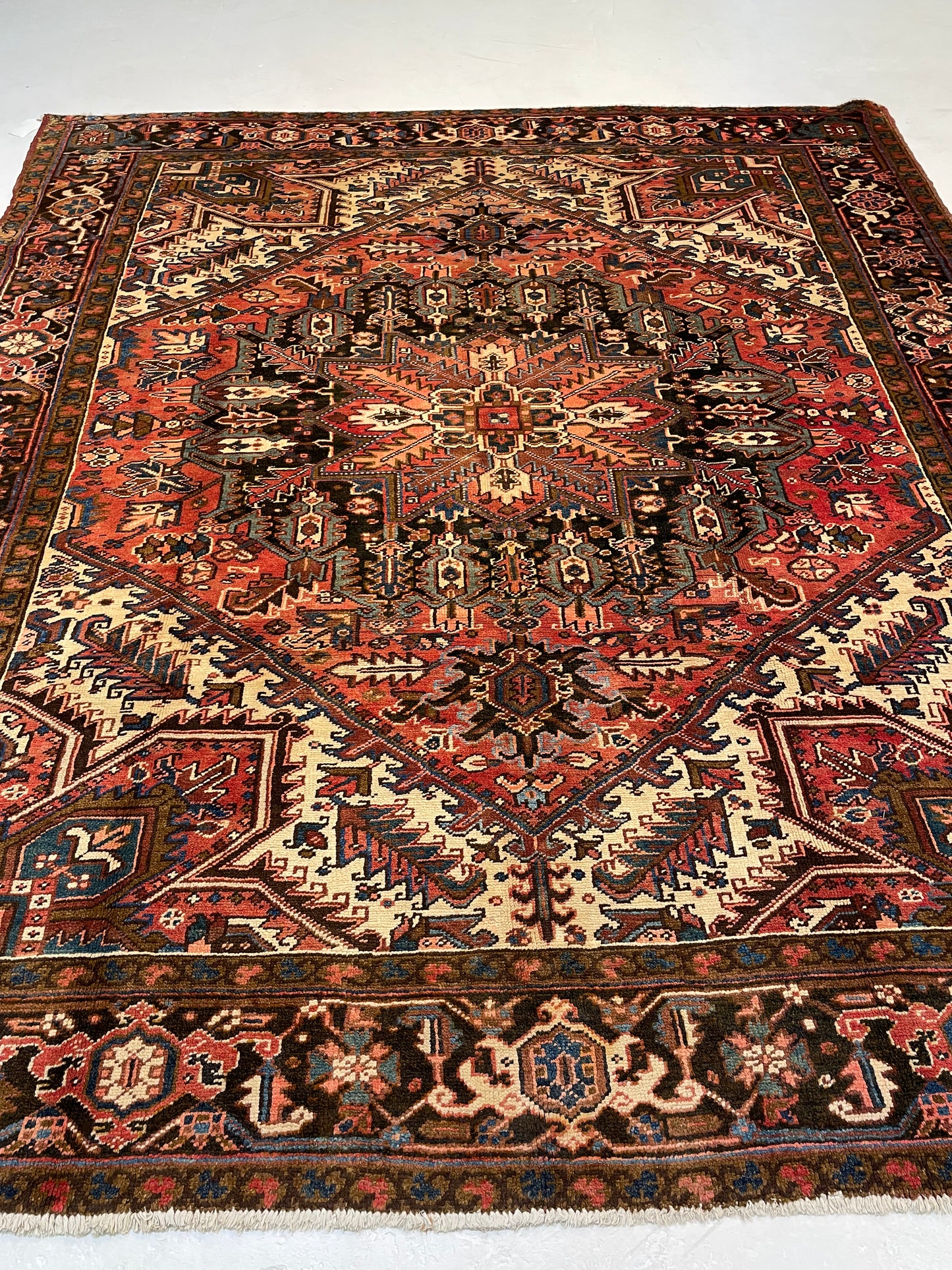 Hand-Knotted Wool Area Rug Heriz 7'9" x 9'2"