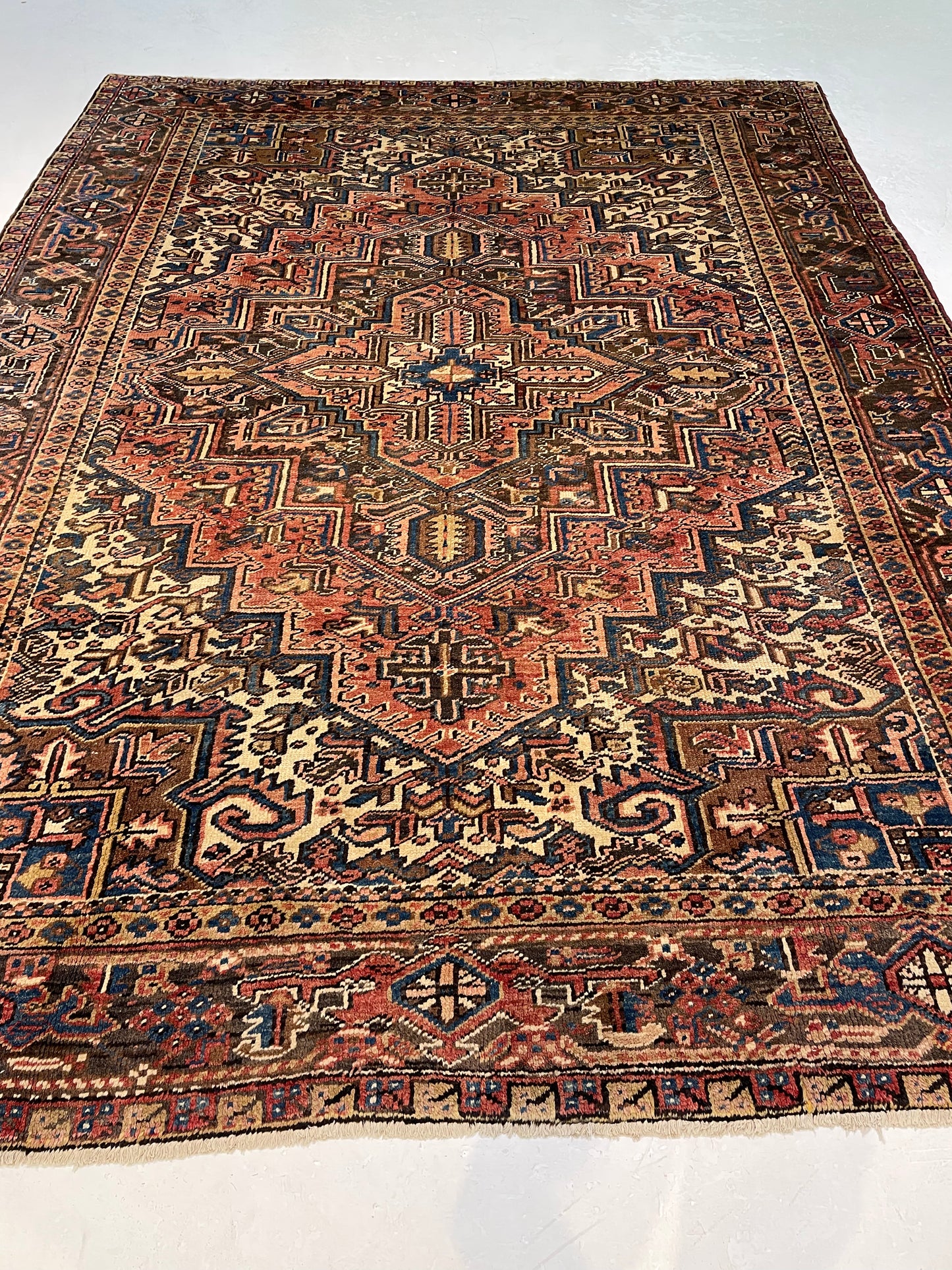 Hand-Knotted Wool Area Rug Heriz 7'8" x 9'8"