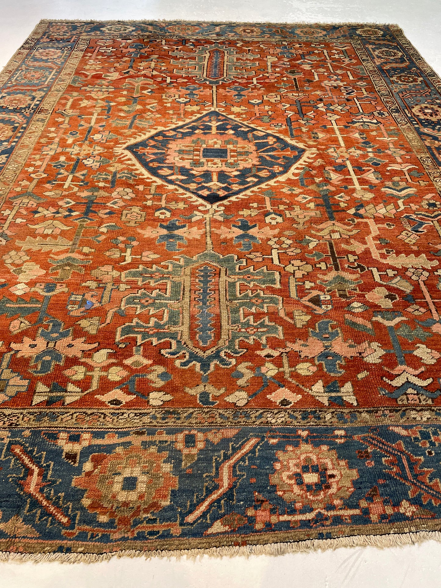 Antique Hand-Knotted Wool Area Rug Heriz Serapi 10' x 13'