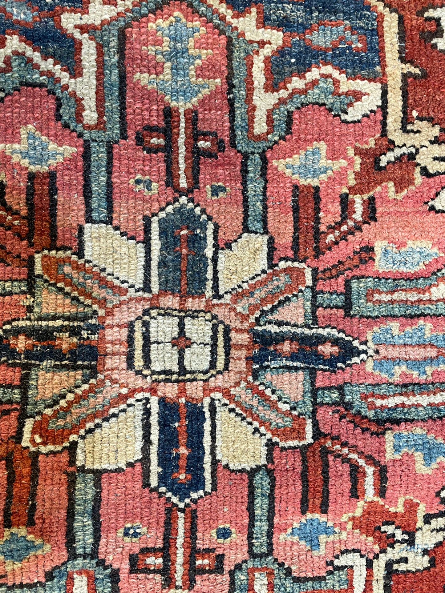 Hand-Knotted Wool Area Rug Heriz 8' x 10'9"