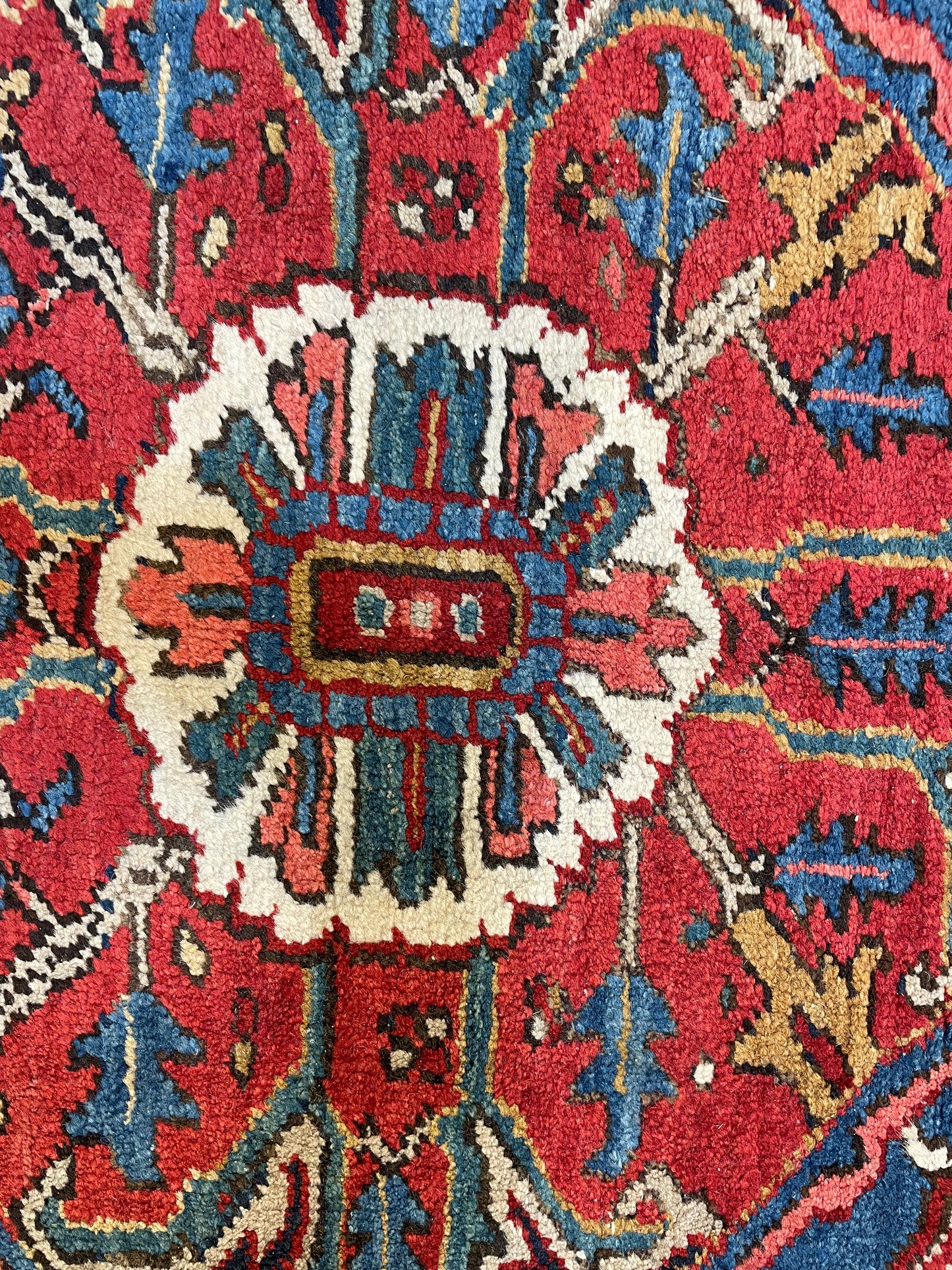 Hand-Knotted Wool Area Rug Heriz 7'8" x 10'4"