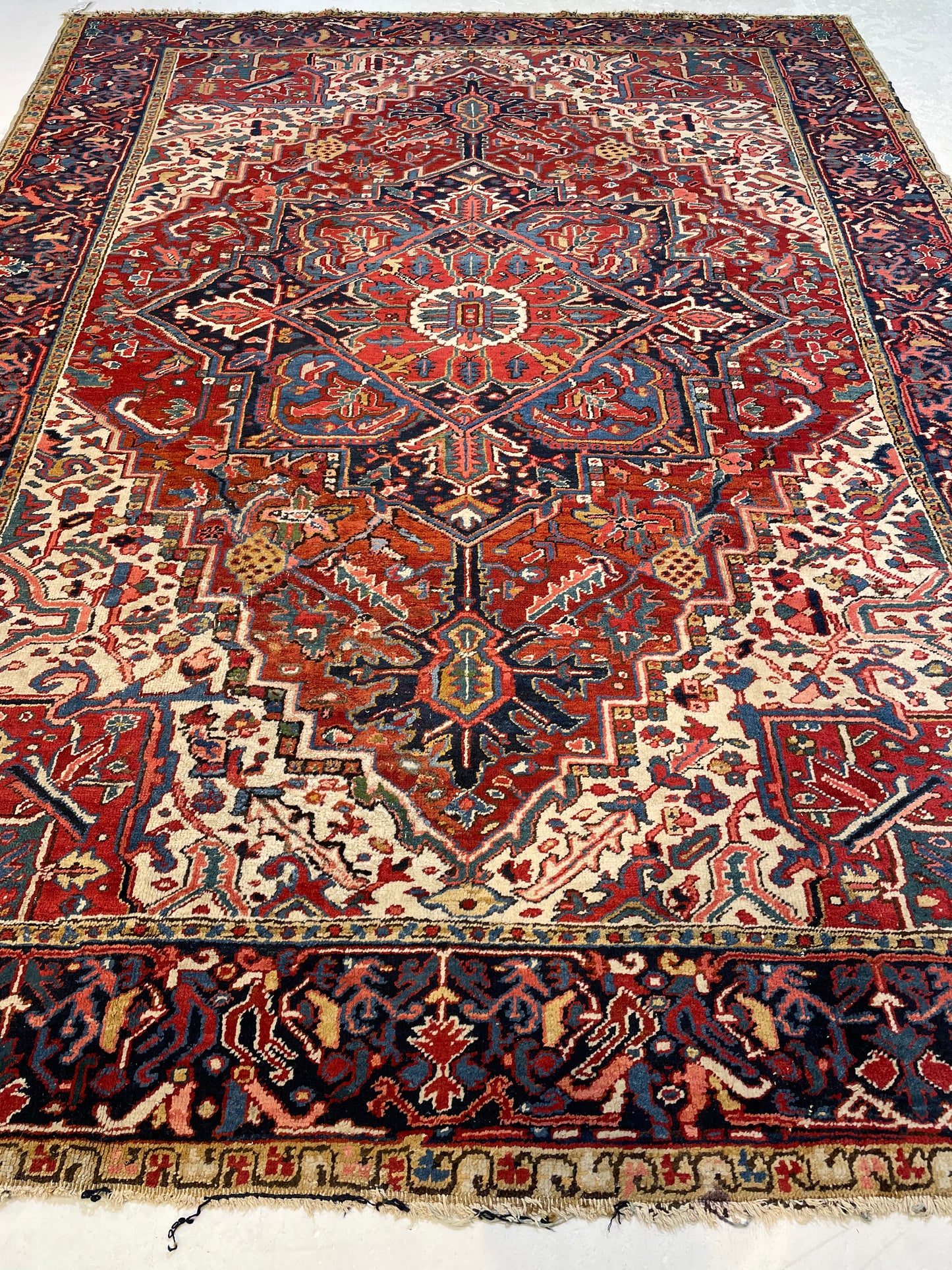 Hand-Knotted Wool Area Rug Heriz 7'8" x 10'4"