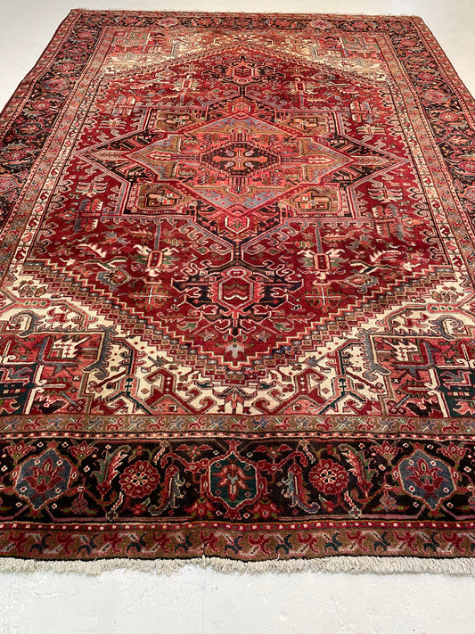 Hand-Knotted Wool Area Rug Heriz 7'11" x 11'1"