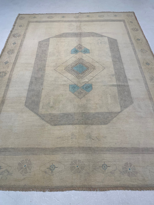 Hand-Knotted Wool Area Rug Turkish Oushak 6'5" x 8'10"