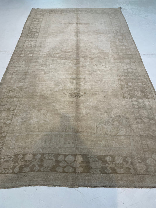 Hand-Knotted Wool Area Rug Turkish Oushak 5'9" x 10'5"