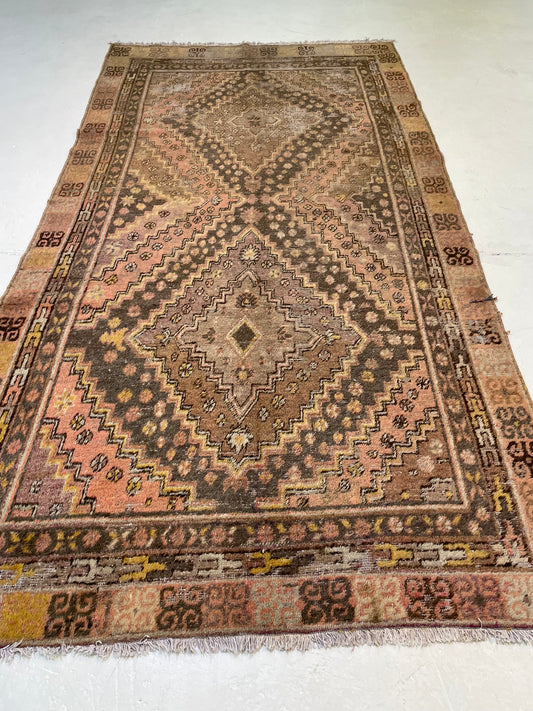 Hand-Knotted Wool Area Rug Chinese Khotan 5'3" x 10'2"