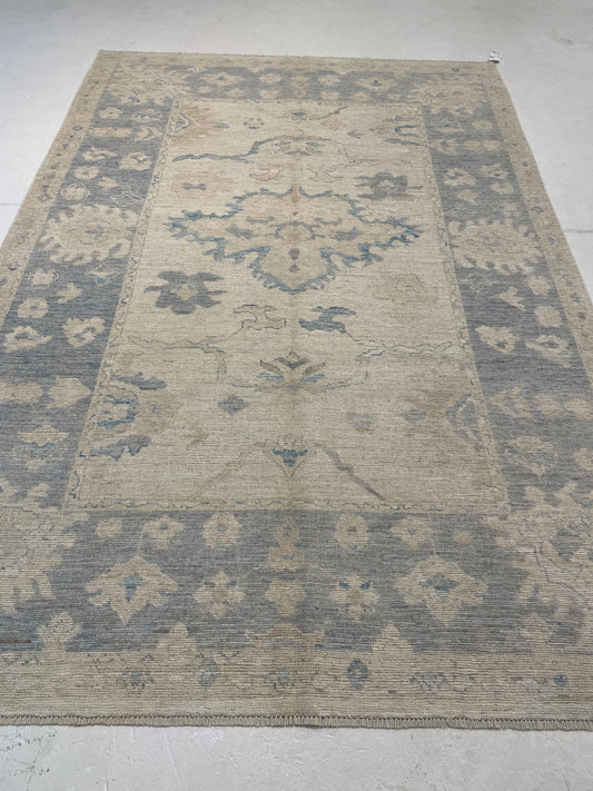 Hand-Knotted Wool Area Rug Turkish Oushak 6' x 8'11"