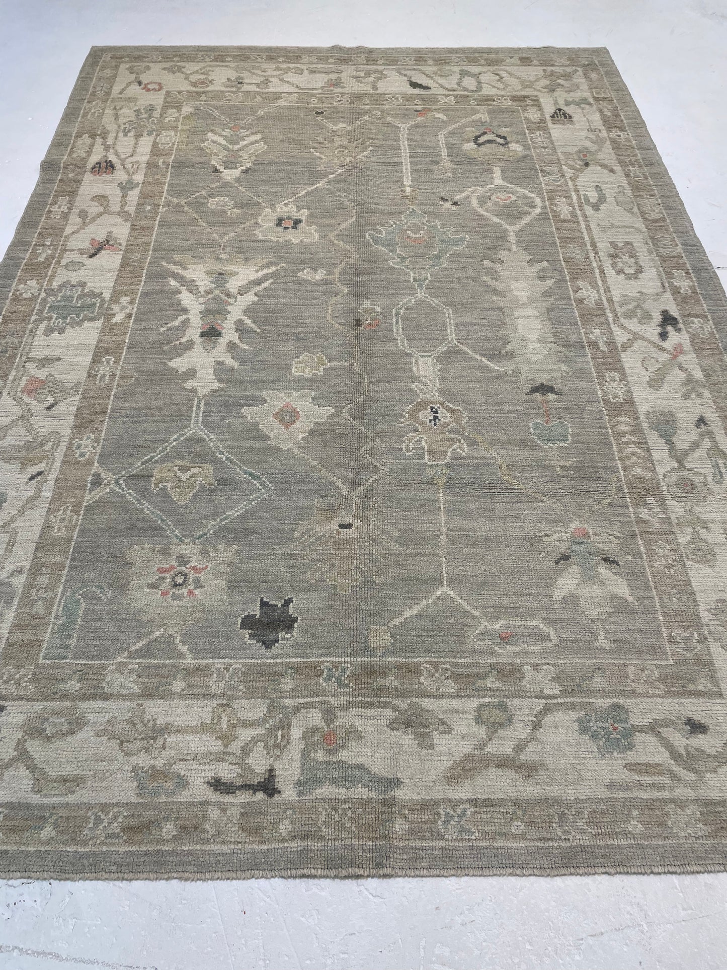 Hand-Knotted Wool Area Rug Turkish Oushak 6'1" x 8'7"