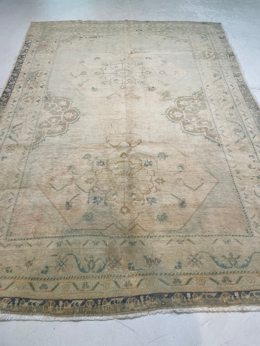 Hand-Knotted Wool Area Rug Turkish Oushak 6'7" x 9'6"