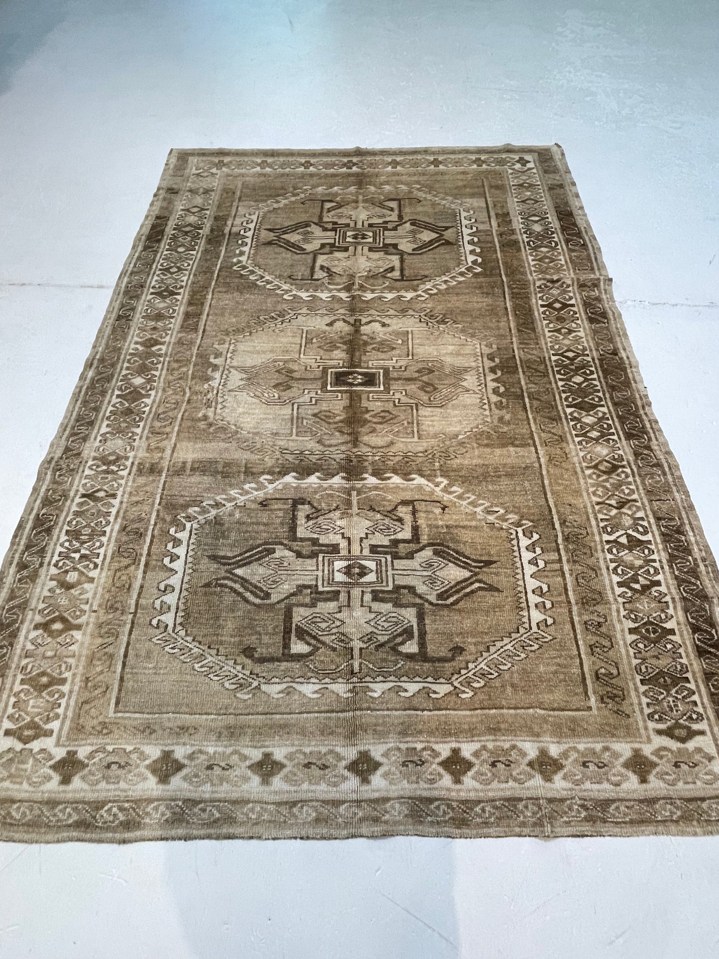 Hand-Knotted Wool Area Rug Turkish Oushak 5'10" x 8'3"