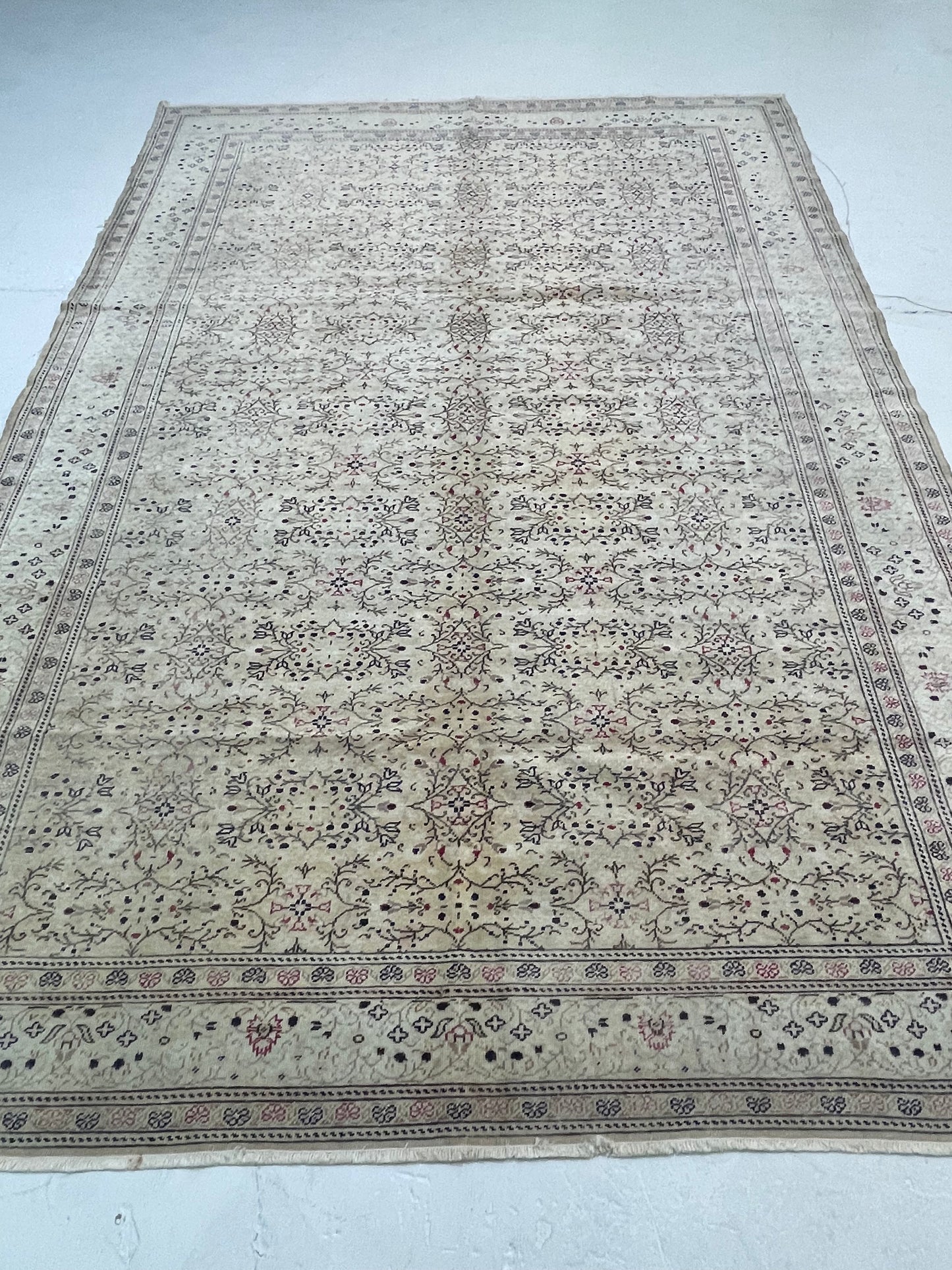 Hand-Knotted Wool Area Rug Turkish Oushak 6'5" x 9'8"