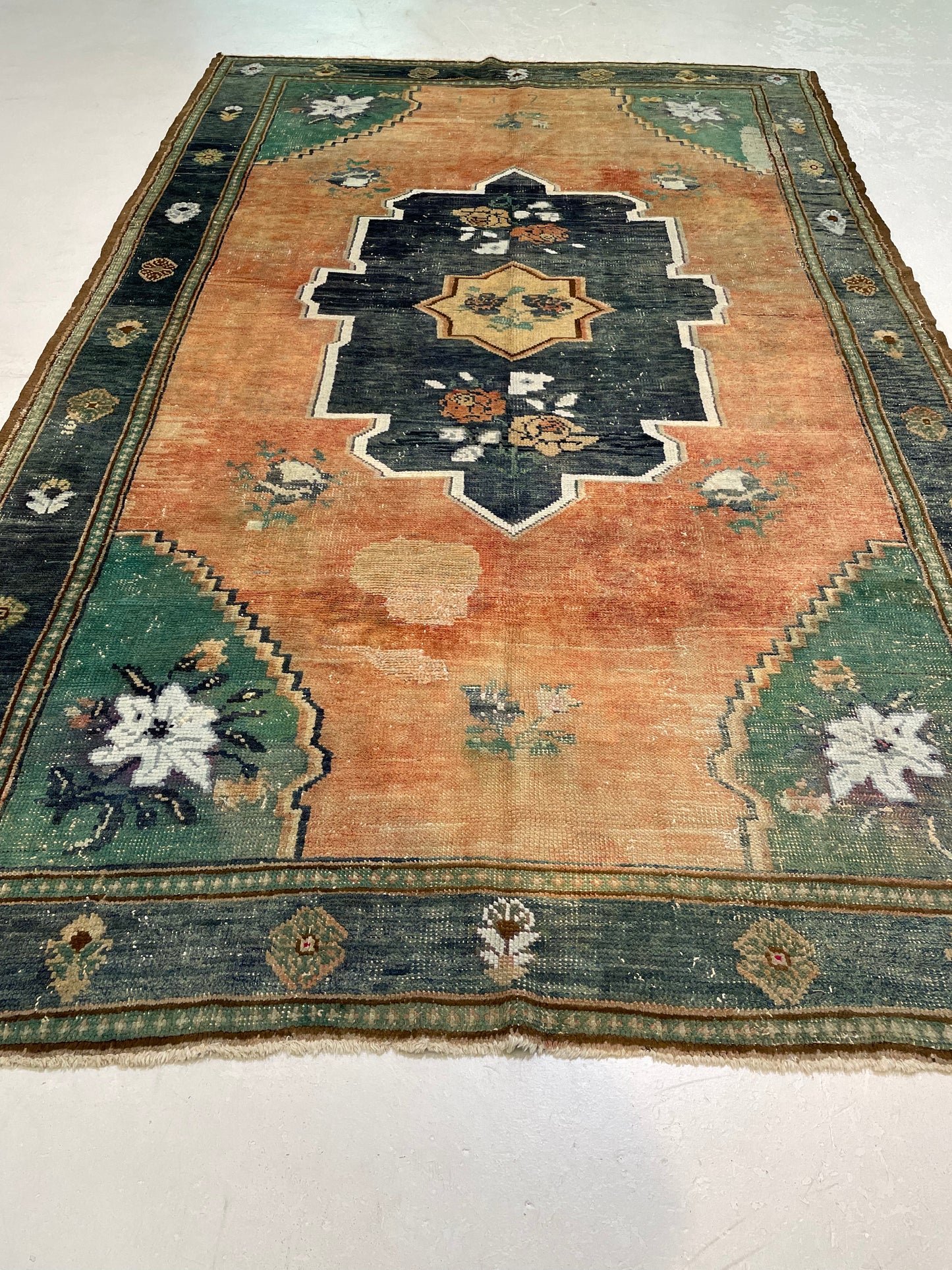 Hand-Knotted Wool Area Rug Turkish Oushak 6'6" x 10'6"