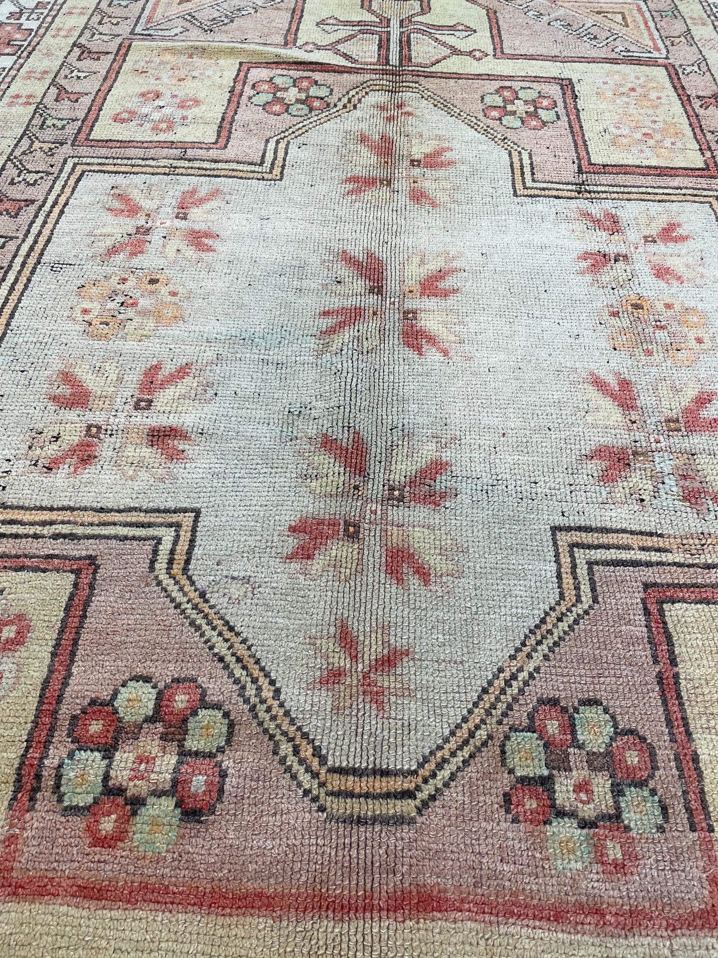 Hand-Knotted Wool Area Rug Turkish Oushak 6'7" x 9'8"