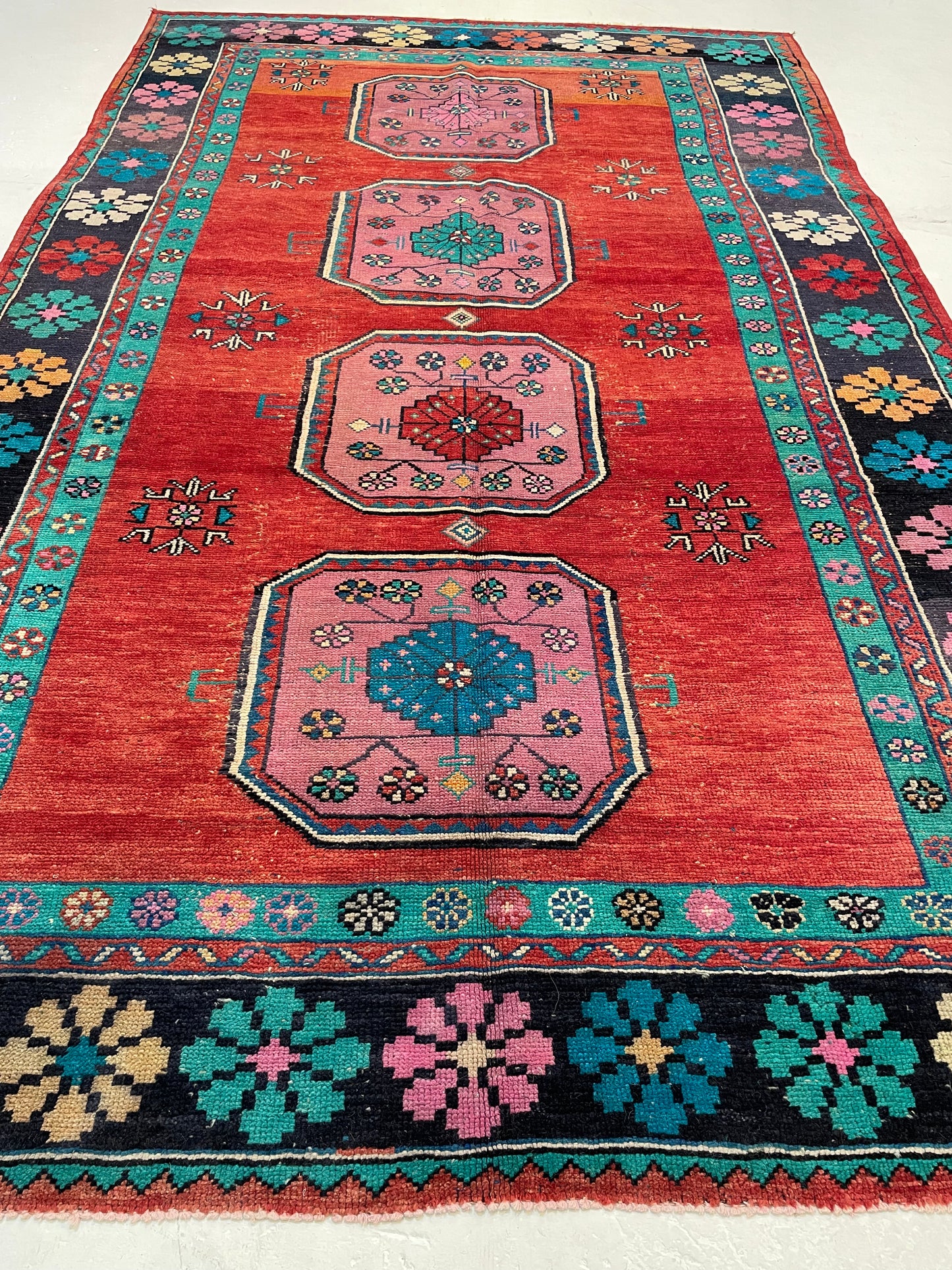 Hand-Knotted Wool Area Rug Turkish Oushak 5'10" x 9'6"