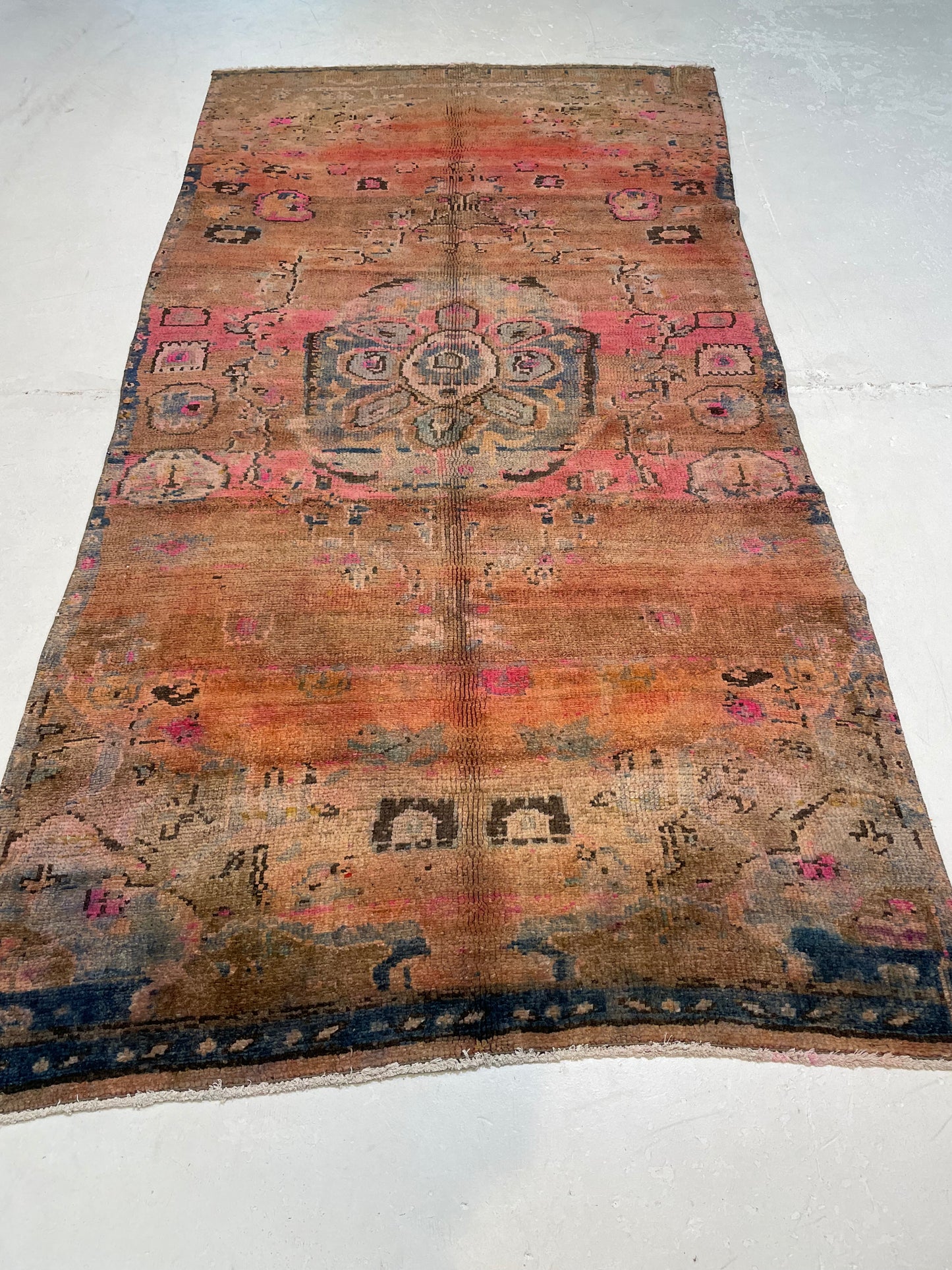 Hand-Knotted Wool Area Rug Turkish Oushak 4'6" x 9'2"