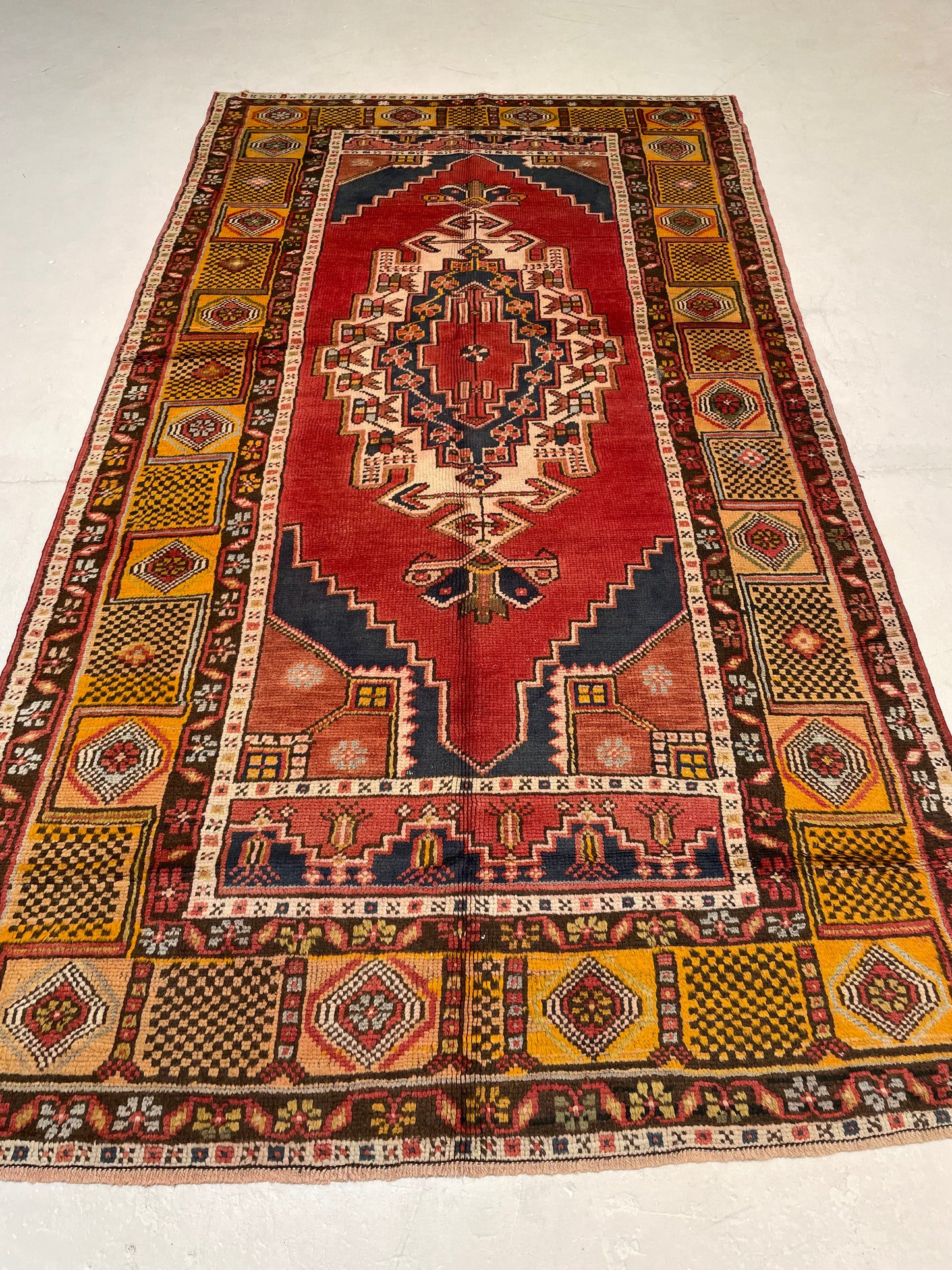 Hand-Knotted Wool Area Rug Turkish Oushak 4'9" x 8'11"