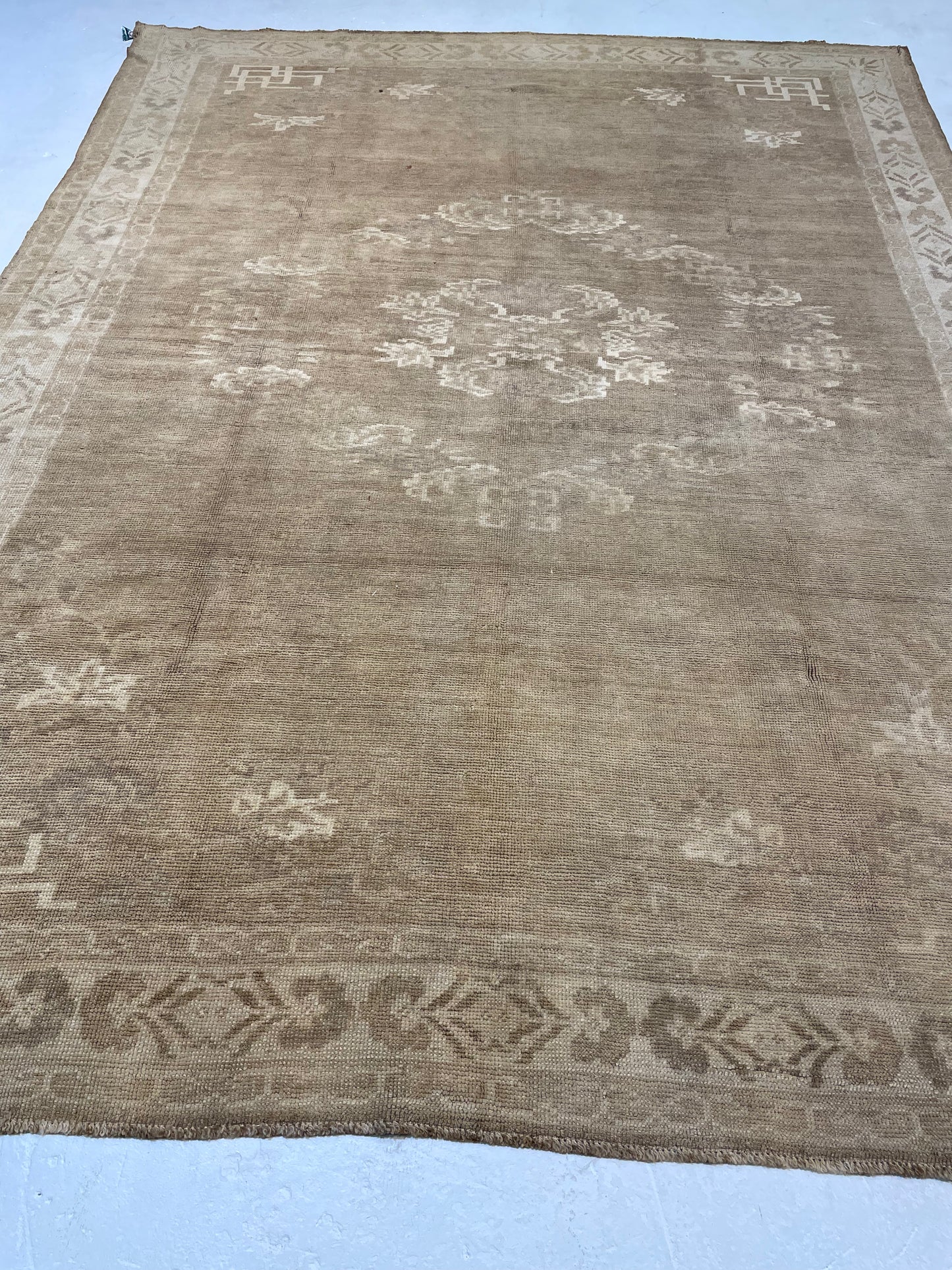 Hand-Knotted Wool Area Rug Turkish Oushak 6'5" x 8'10"