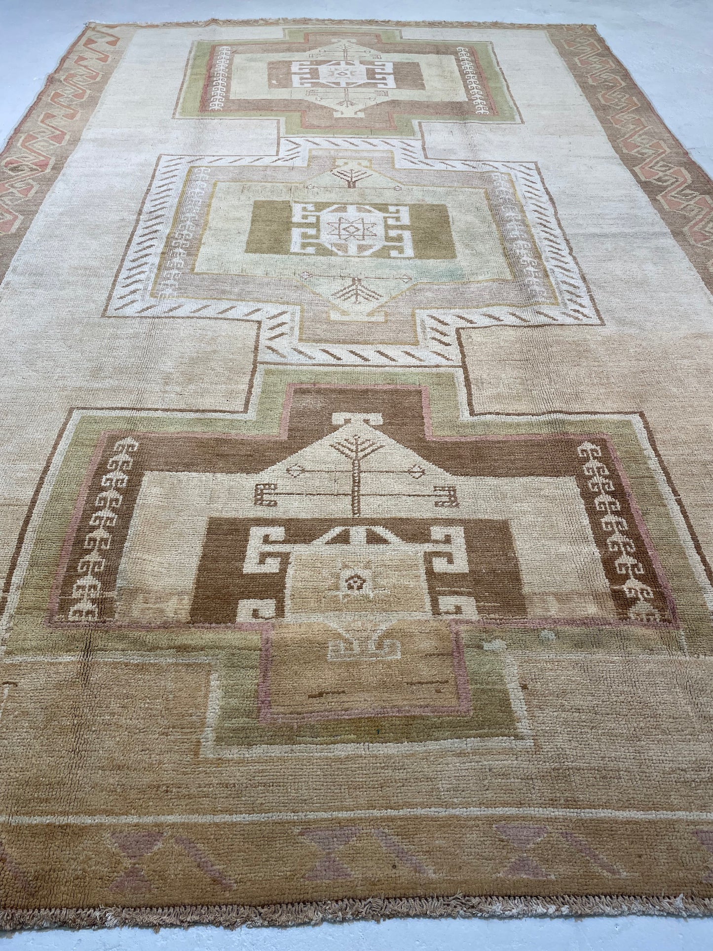 Hand-Knotted Wool Rug Turkish Oushak 7'1" x 11'4"