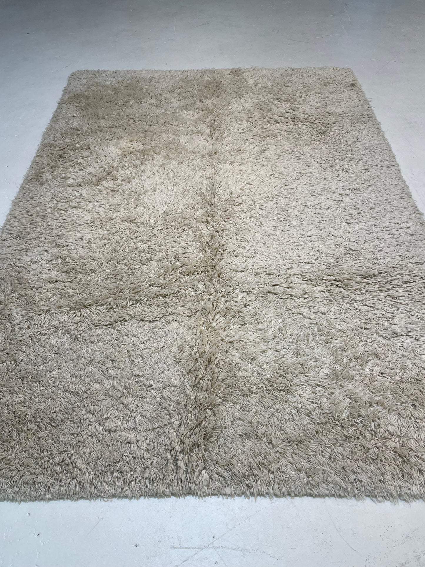 Hand-Knotted Wool Rug Moroccan 5'9" x 8'