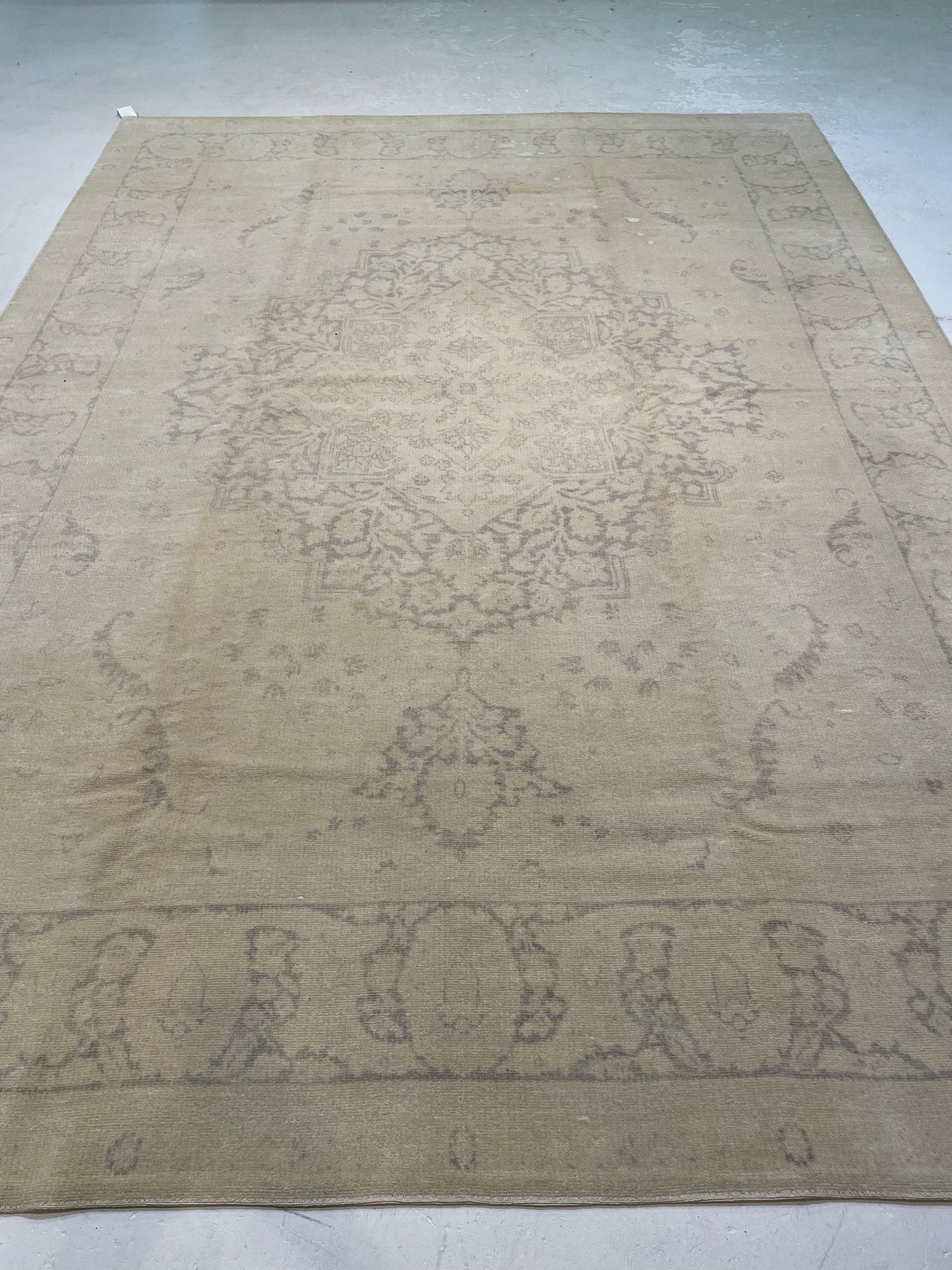Hand-Knotted Wool Rug Turkish Oushak 8'7" x 12'