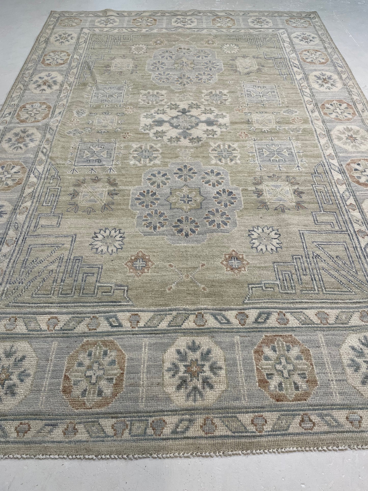 Hand-Knotted Wool Rug Turkish Oushak 5'4" x 8'