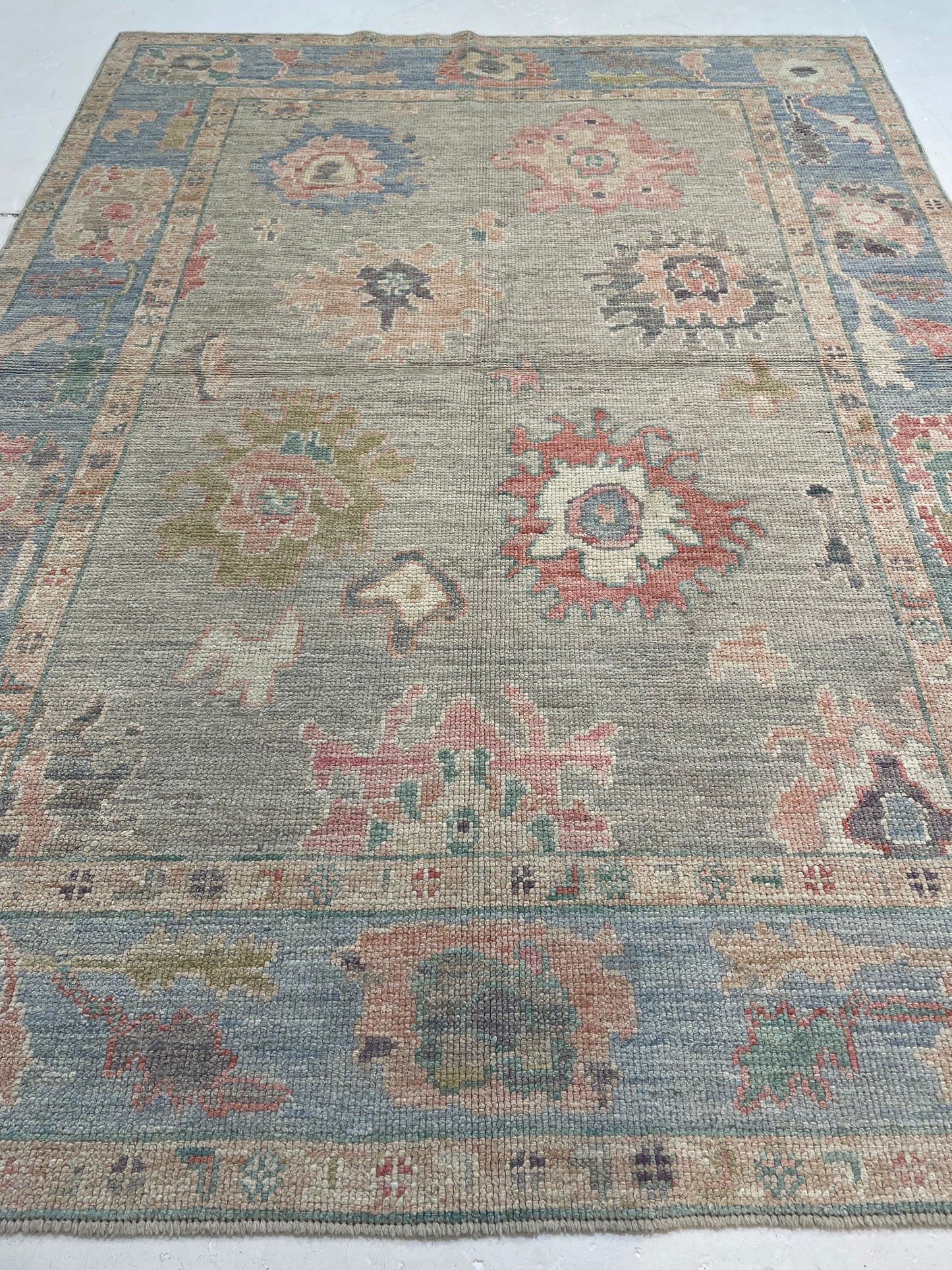 Hand-Knotted Wool Rug Turkish Oushak 5'2" x 6'11"