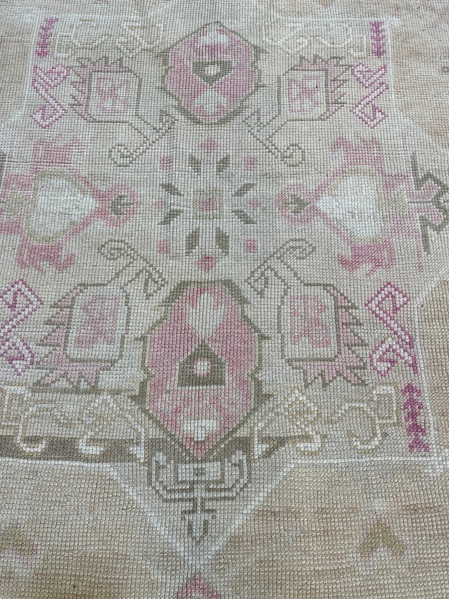 Hand-Knotted Wool Rug Turkish Oushak 5'1" x 8'7"