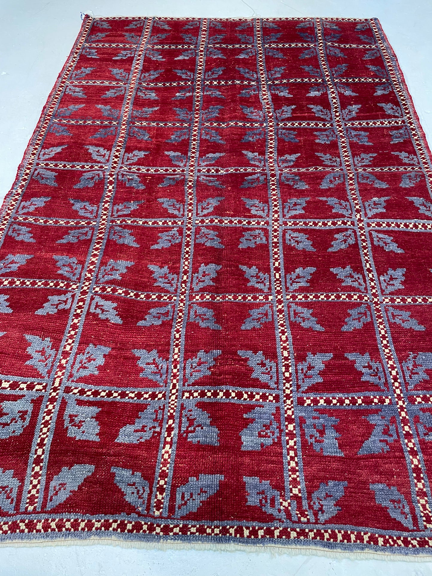 Hand-Knotted Wool Rug Turkish Oushak 4'3" x 6'7"